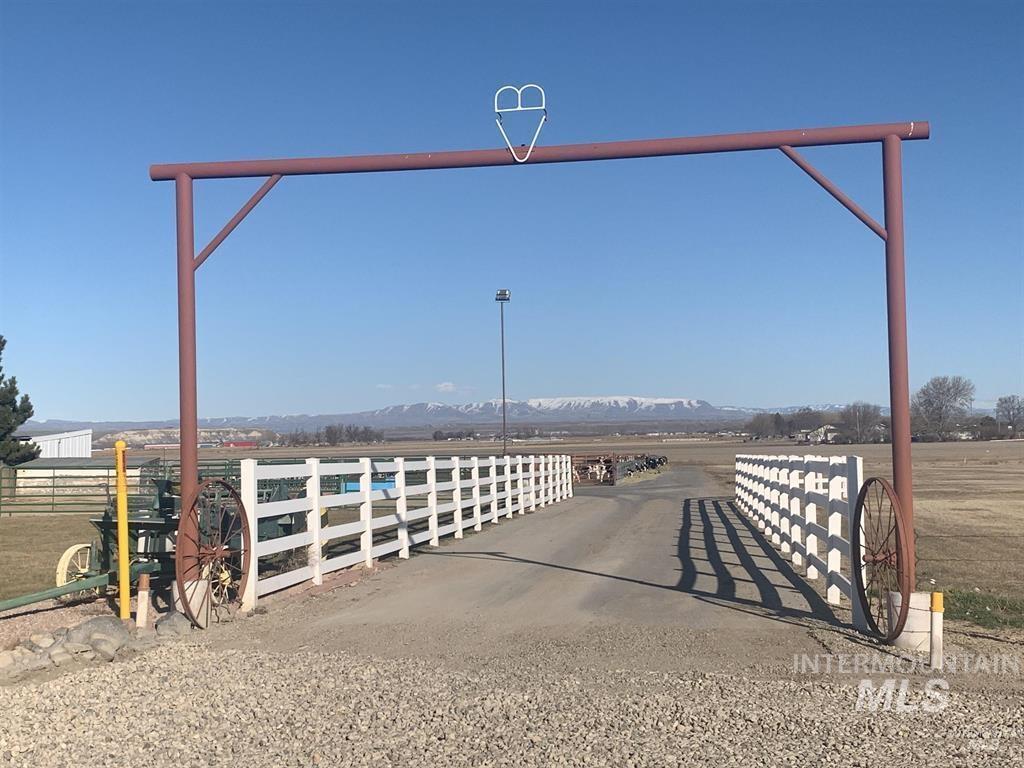 6600 Denver Rd, Fruitland, Idaho 83619, 4 Bedrooms, 2 Bathrooms, Farm & Ranch For Sale, Price $1,750,000,MLS 98975461