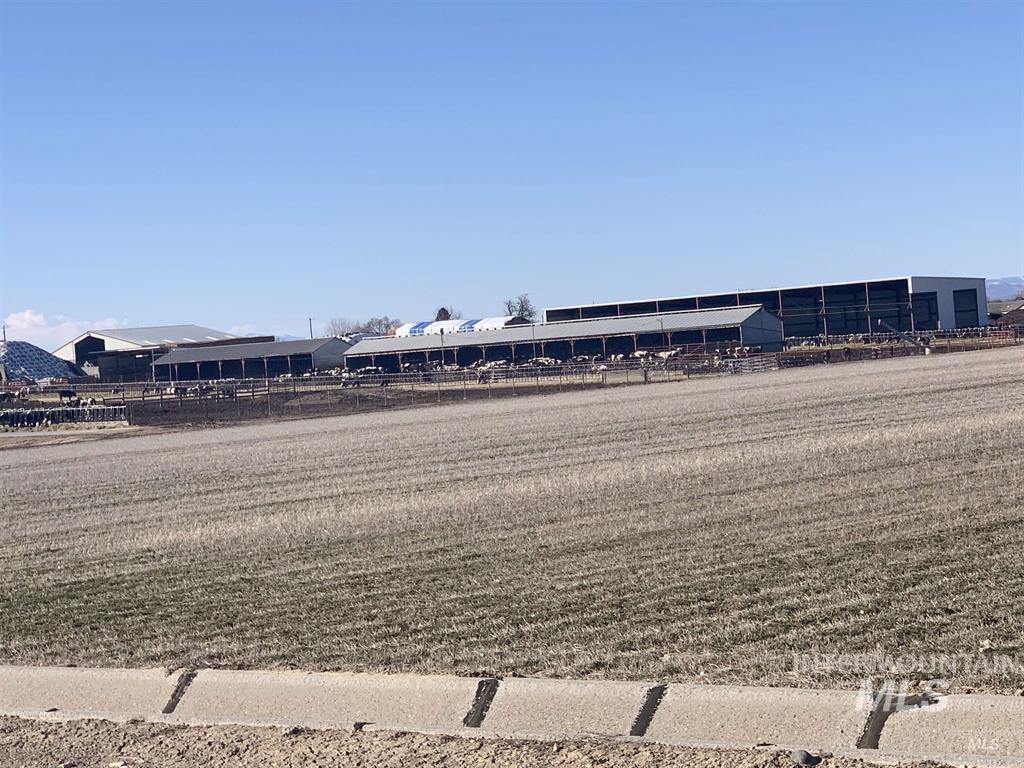 6600 Denver Rd, Fruitland, Idaho 83619, 4 Bedrooms, 2 Bathrooms, Farm & Ranch For Sale, Price $1,750,000,MLS 98975461