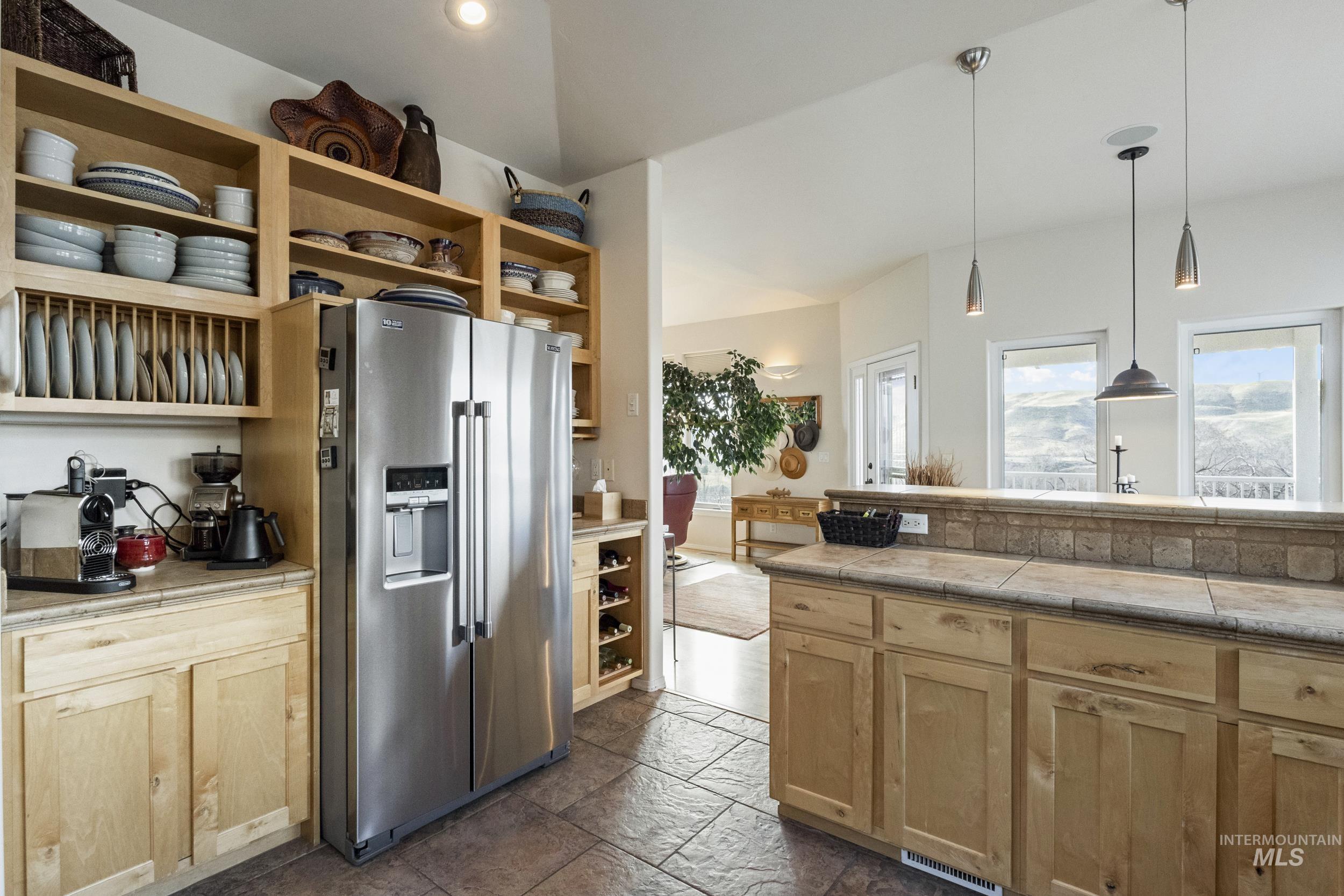 382 River Road, Bliss, Idaho 83314, 3 Bedrooms, 2.5 Bathrooms, Residential For Sale, Price $699,000, 98975464