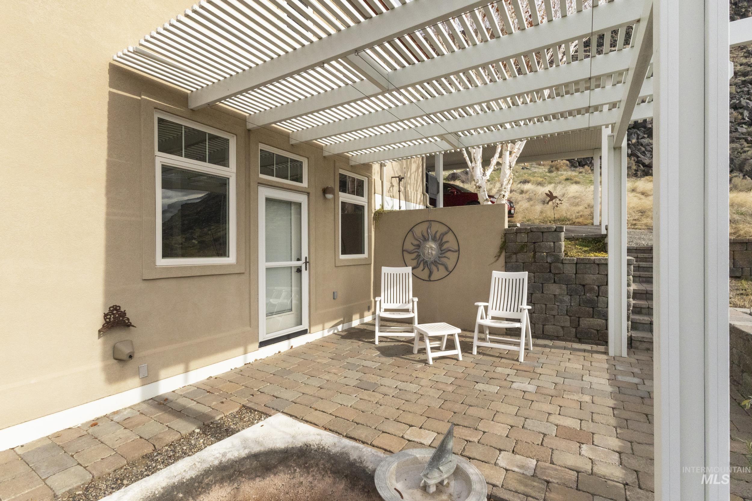 382 River Road, Bliss, Idaho 83314, 3 Bedrooms, 2.5 Bathrooms, Residential For Sale, Price $699,000, 98975464