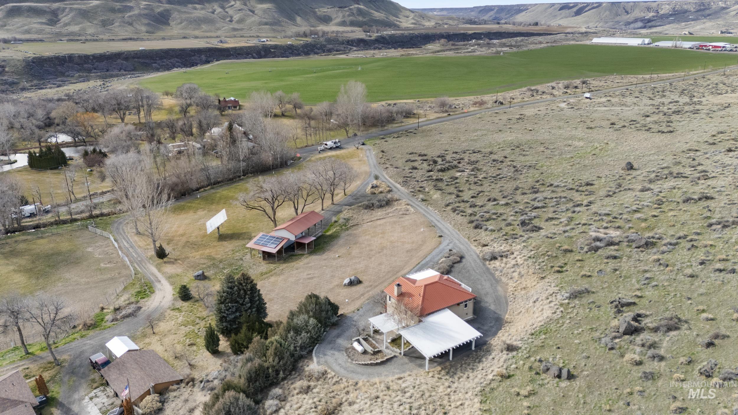 382 River Road, Bliss, Idaho 83314, 3 Bedrooms, 2.5 Bathrooms, Residential For Sale, Price $699,000, 98975464