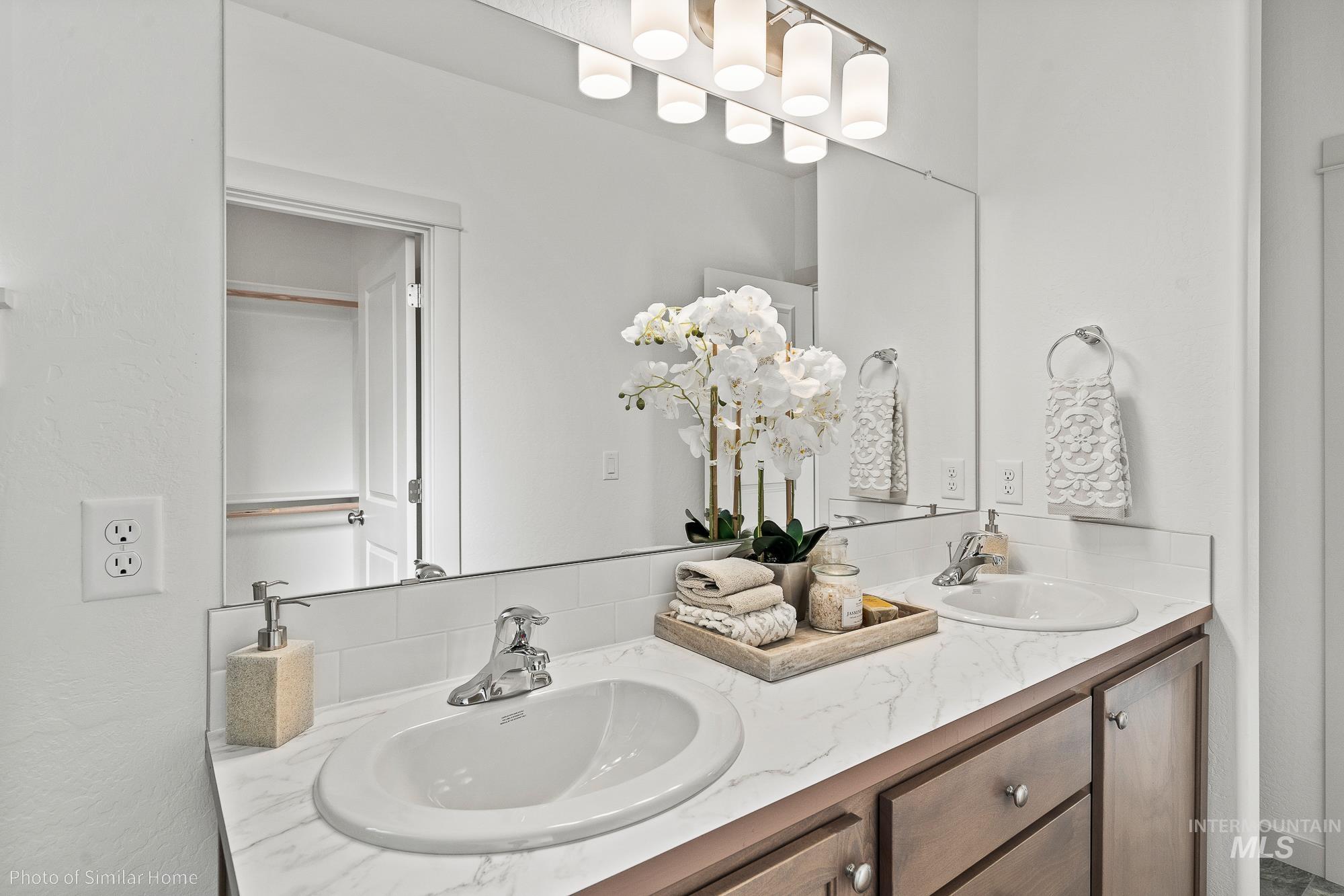 TBD SW Mendenhall St, Mountain Home, Idaho 83647, 3 Bedrooms, 2 Bathrooms, Residential For Sale, Price $304,990,MLS 98975469