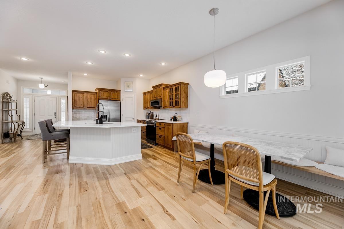 1262 N Forestdale Place, Eagle, Idaho 83616, 4 Bedrooms, 3 Bathrooms, Residential For Sale, Price $649,900, 98975472