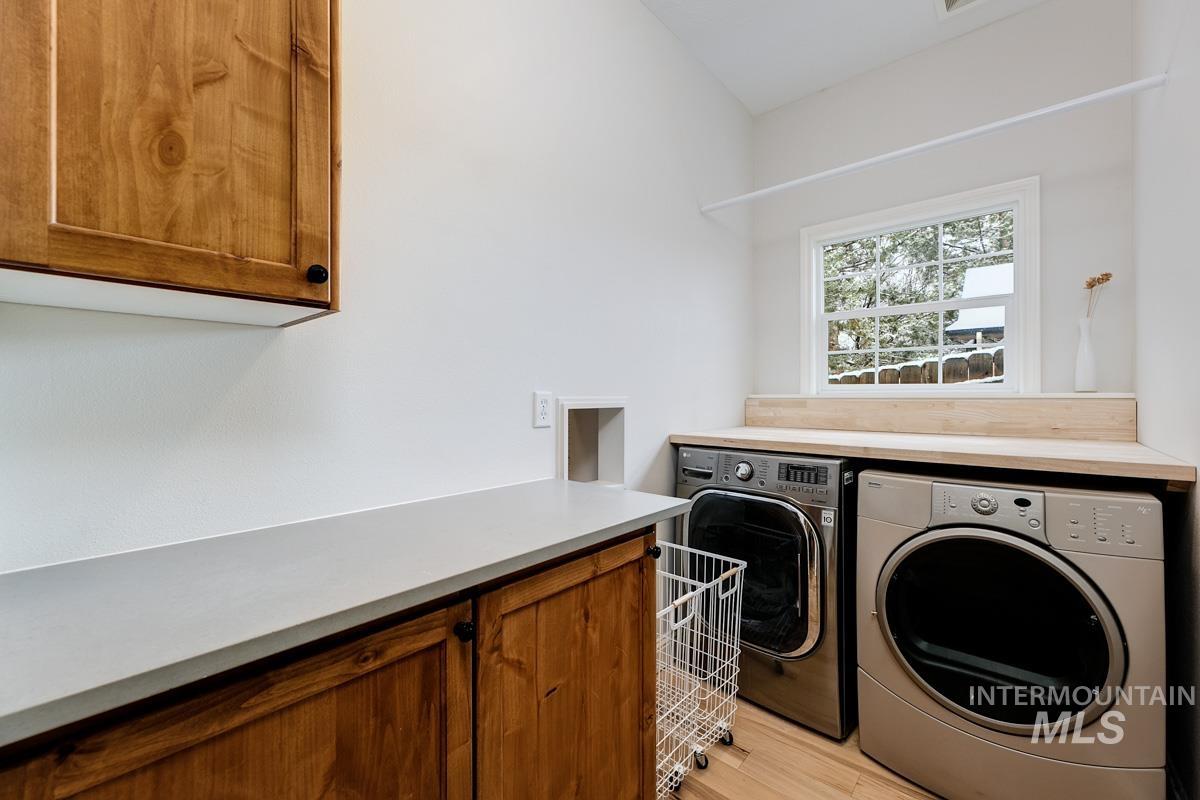 1262 N Forestdale Place, Eagle, Idaho 83616, 4 Bedrooms, 3 Bathrooms, Residential For Sale, Price $649,900, 98975472