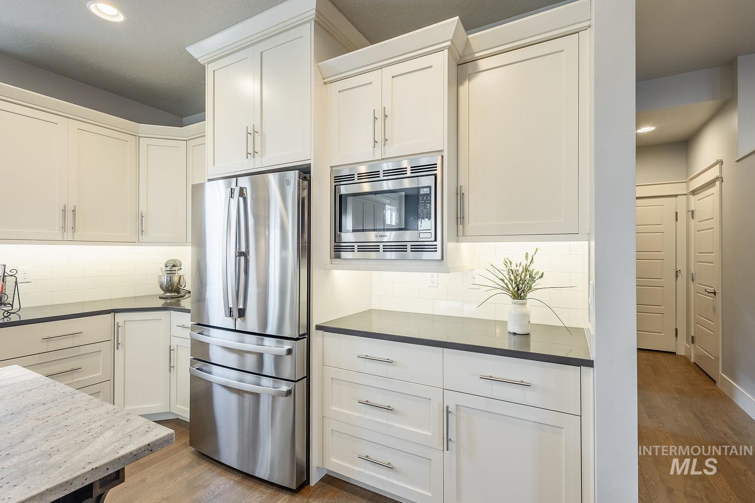 9736 W Wildbranch Drive, Star, Idaho 83669, 3 Bedrooms, 2 Bathrooms, Residential For Sale, Price $550,000, 98975476