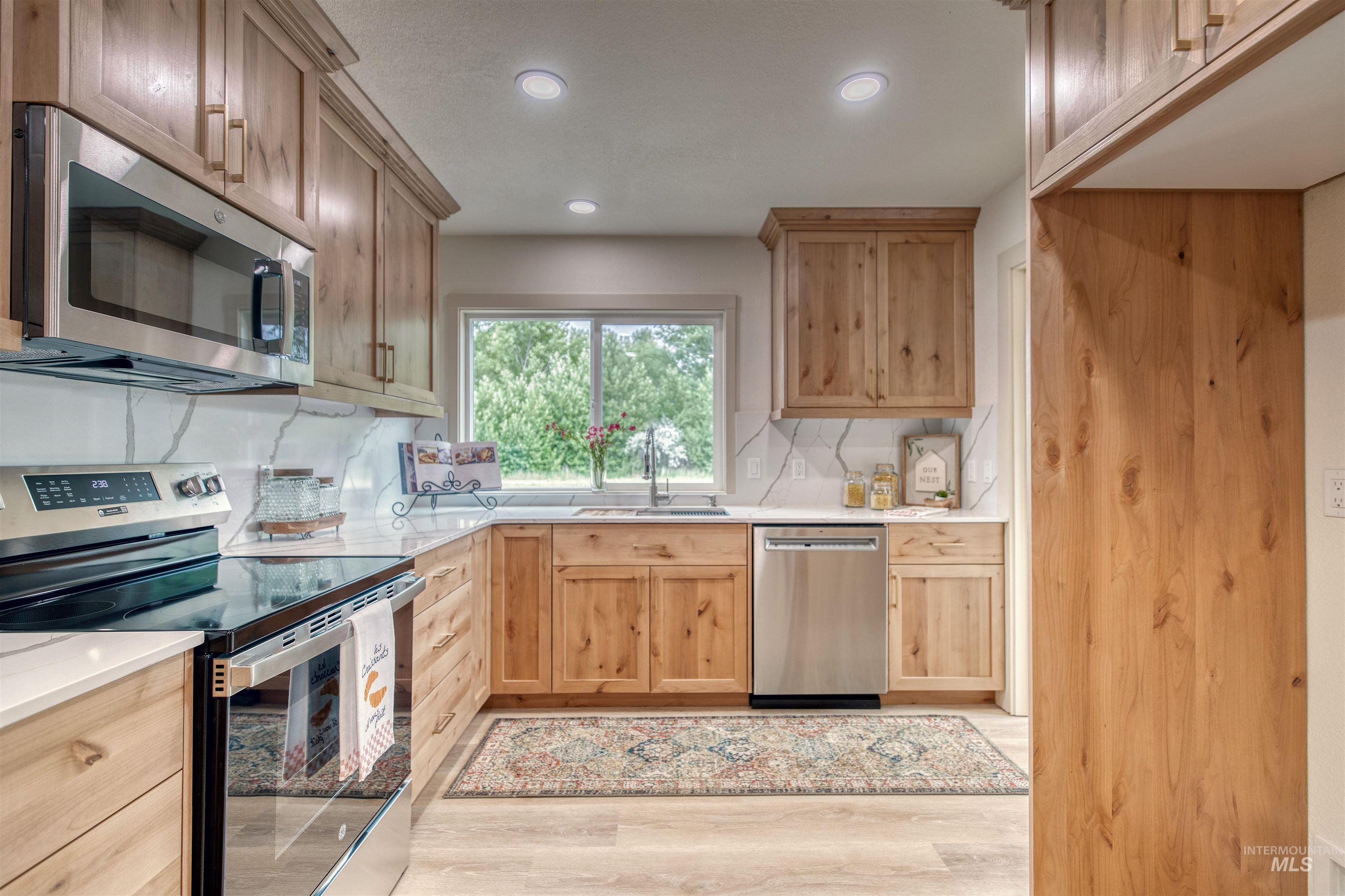 3131 Fuller Rd, Emmett, Idaho 83617, 3 Bedrooms, 2.5 Bathrooms, Residential For Sale, Price $779,000,MLS 98975478