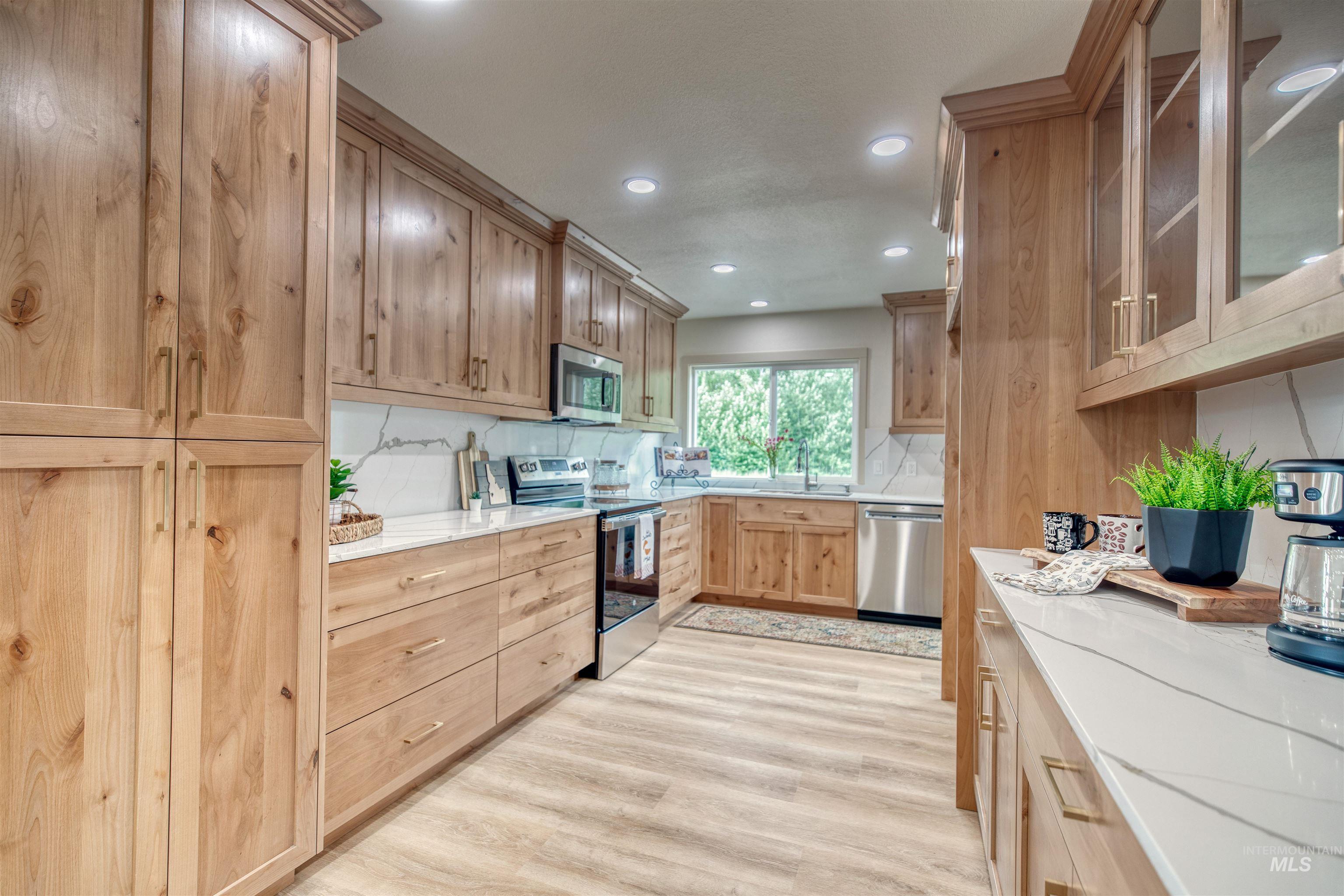 3131 Fuller Rd, Emmett, Idaho 83617, 3 Bedrooms, 2.5 Bathrooms, Residential For Sale, Price $779,000,MLS 98975478