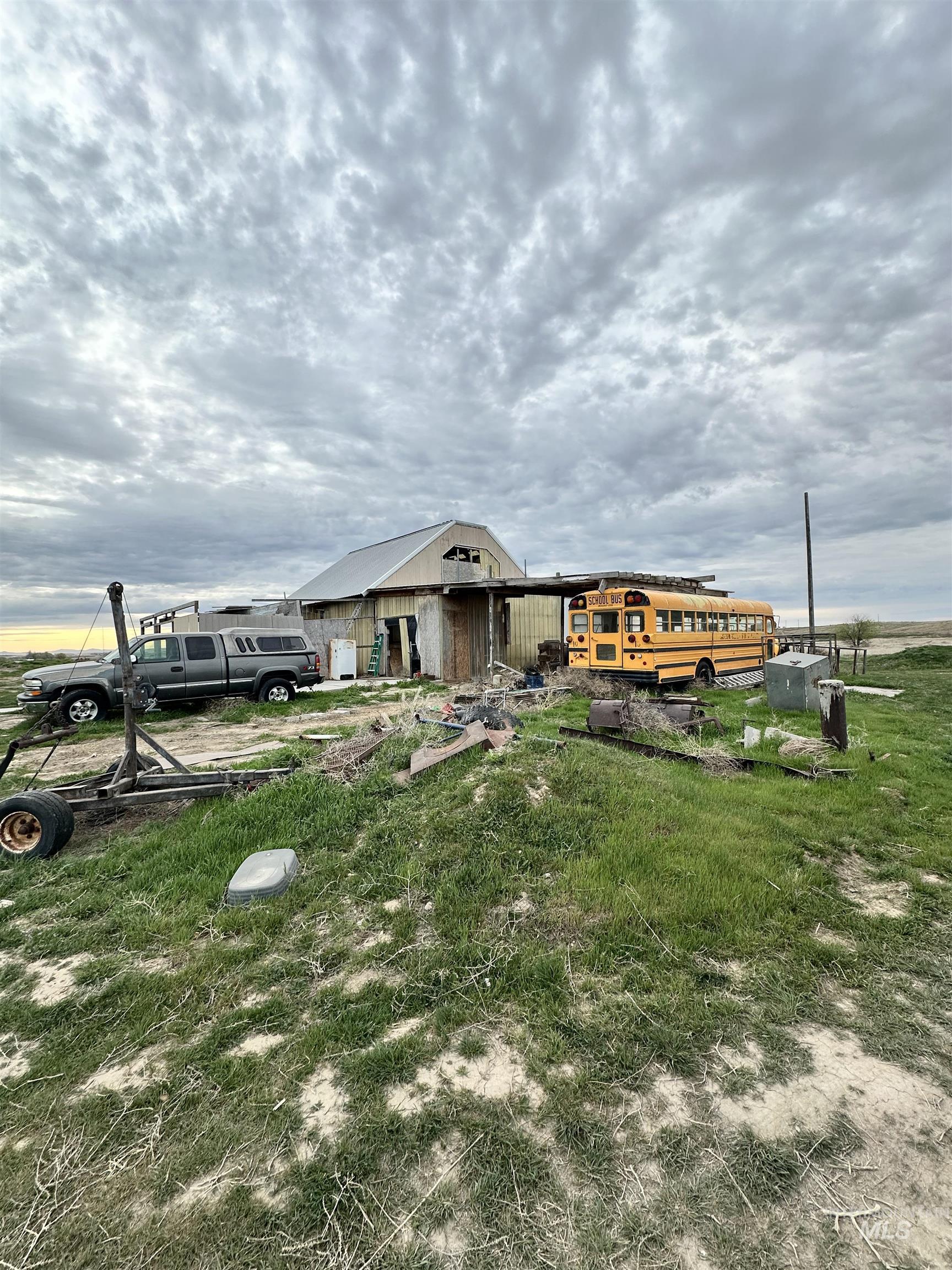 6750 Dearborne Road, Nampa, Idaho 83686, 3 Bedrooms, 2 Bathrooms, Residential For Sale, Price $500,000,MLS 98975479