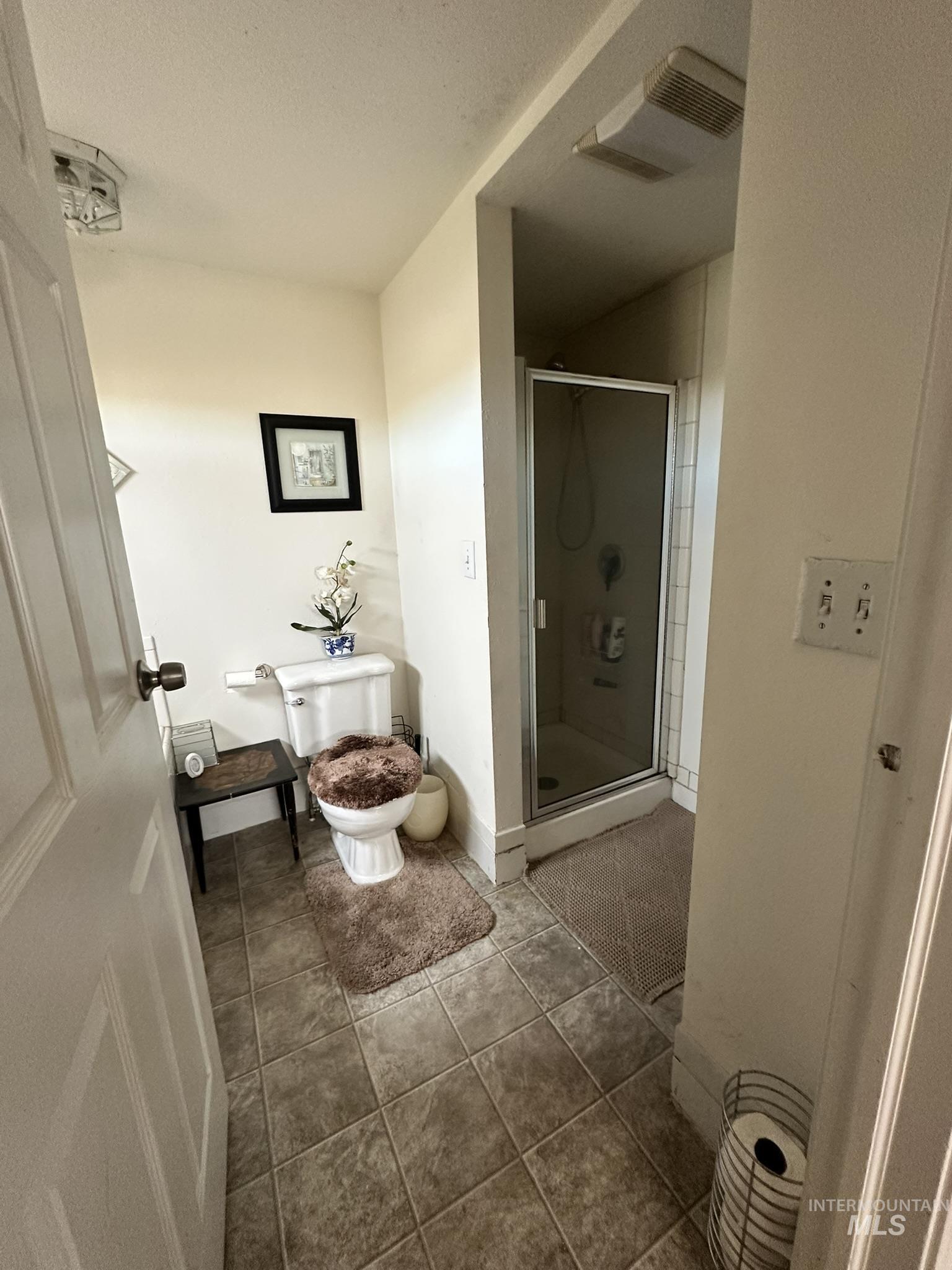 6750 Dearborne Road, Nampa, Idaho 83686, 3 Bedrooms, 2 Bathrooms, Residential For Sale, Price $500,000, 98975479