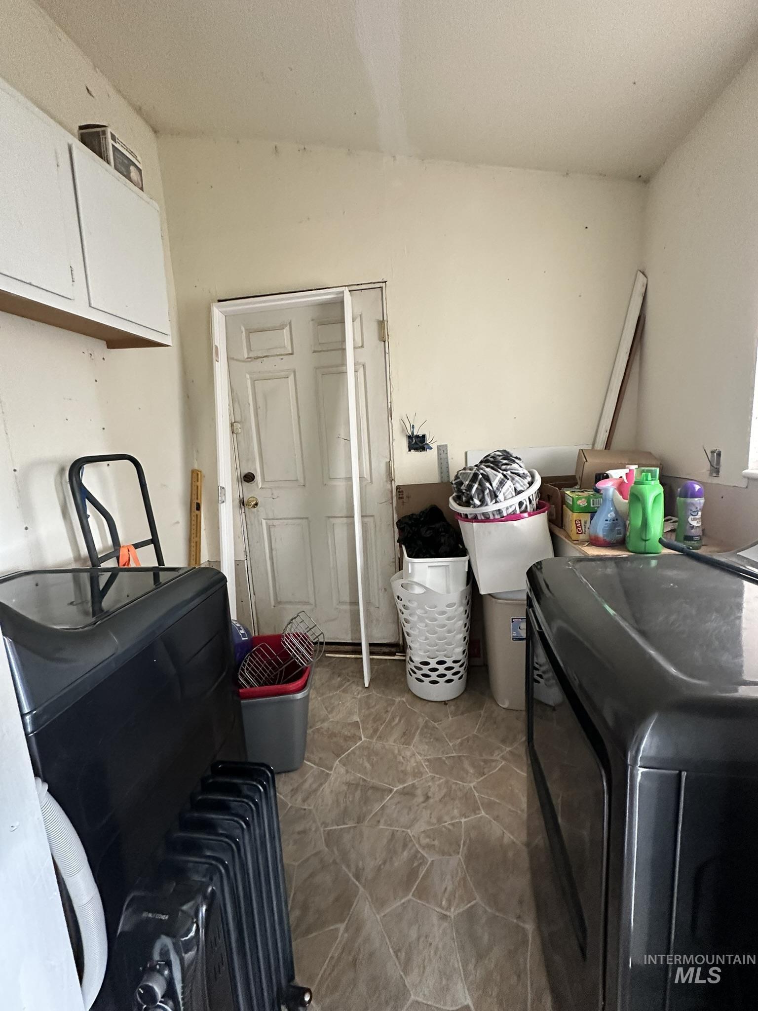 6750 Dearborne Road, Nampa, Idaho 83686, 3 Bedrooms, 2 Bathrooms, Residential For Sale, Price $500,000, 98975479