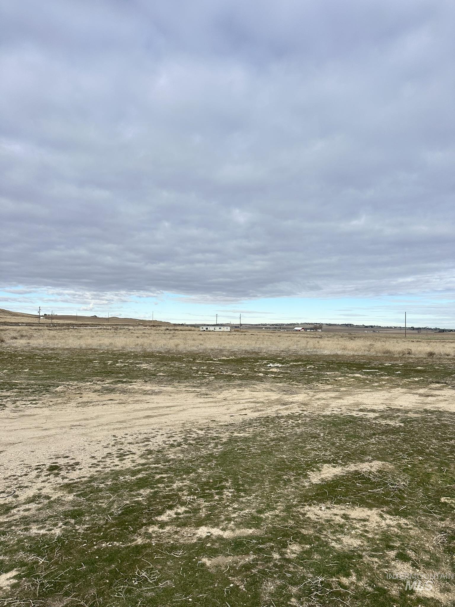 6750 Dearborne Road, Nampa, Idaho 83686, 3 Bedrooms, 2 Bathrooms, Residential For Sale, Price $500,000, 98975479