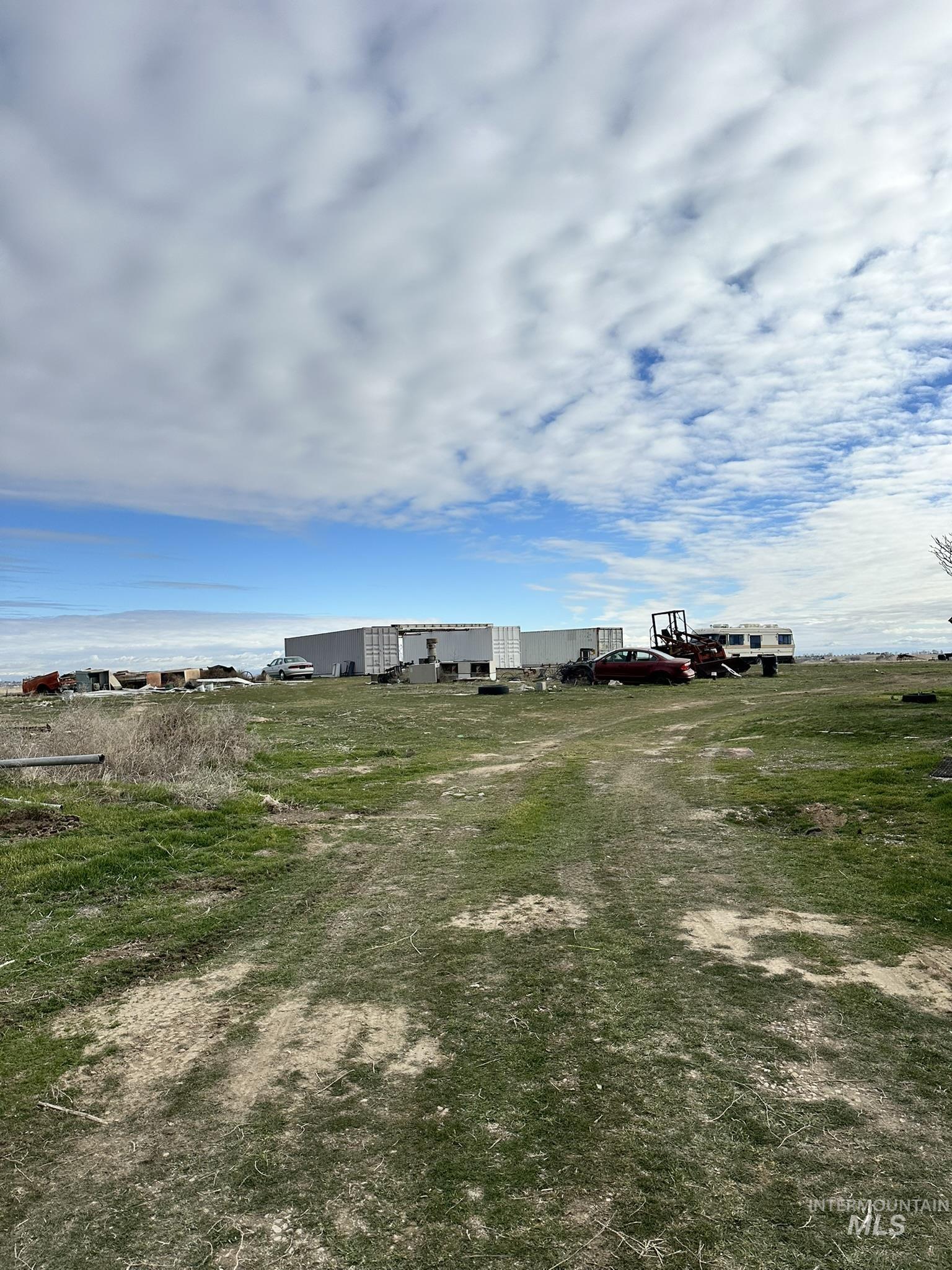 6750 Dearborne Road, Nampa, Idaho 83686, 3 Bedrooms, 2 Bathrooms, Residential For Sale, Price $500,000, 98975479