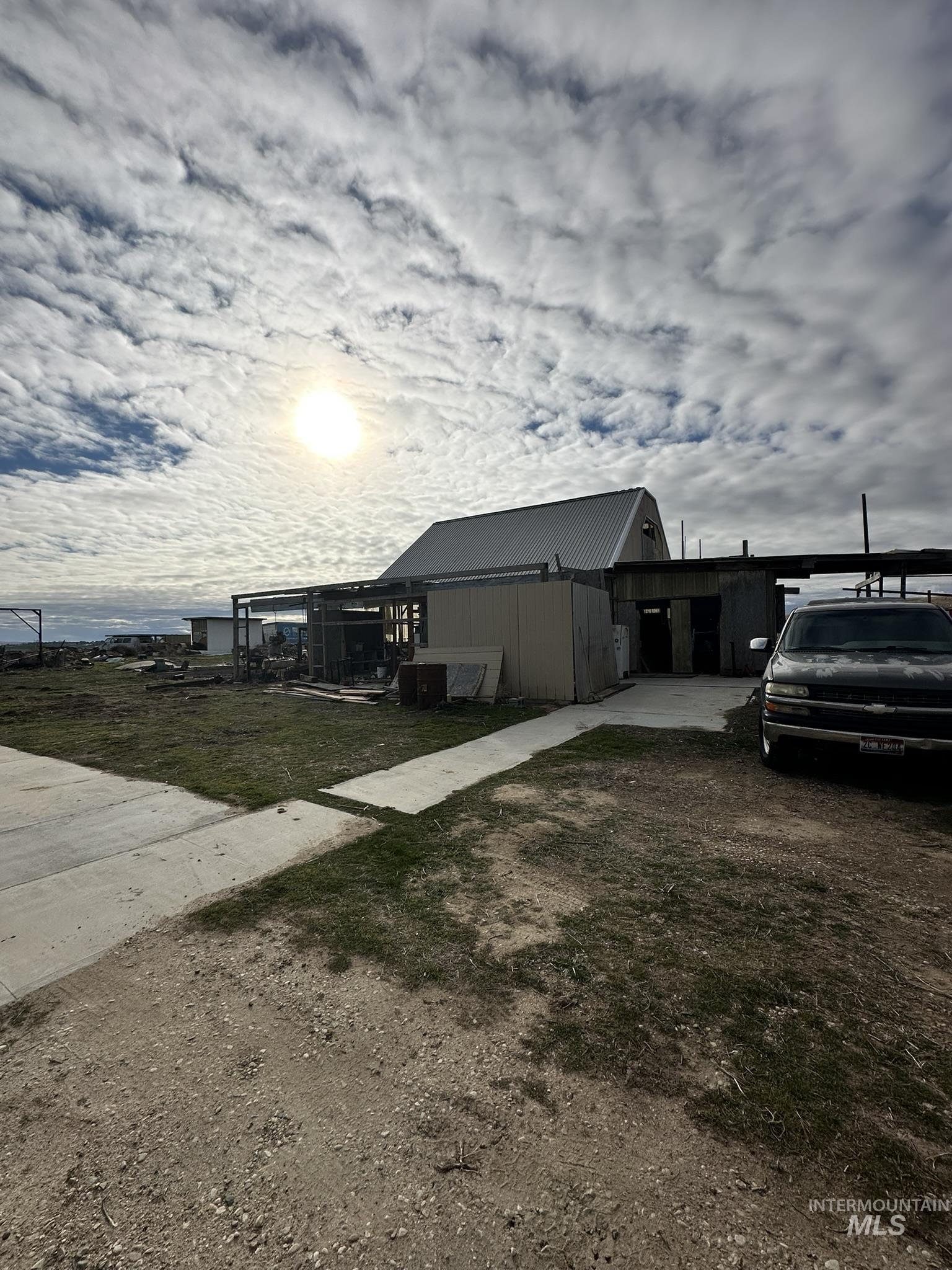 6750 Dearborne Road, Nampa, Idaho 83686, 3 Bedrooms, 2 Bathrooms, Residential For Sale, Price $500,000, 98975479