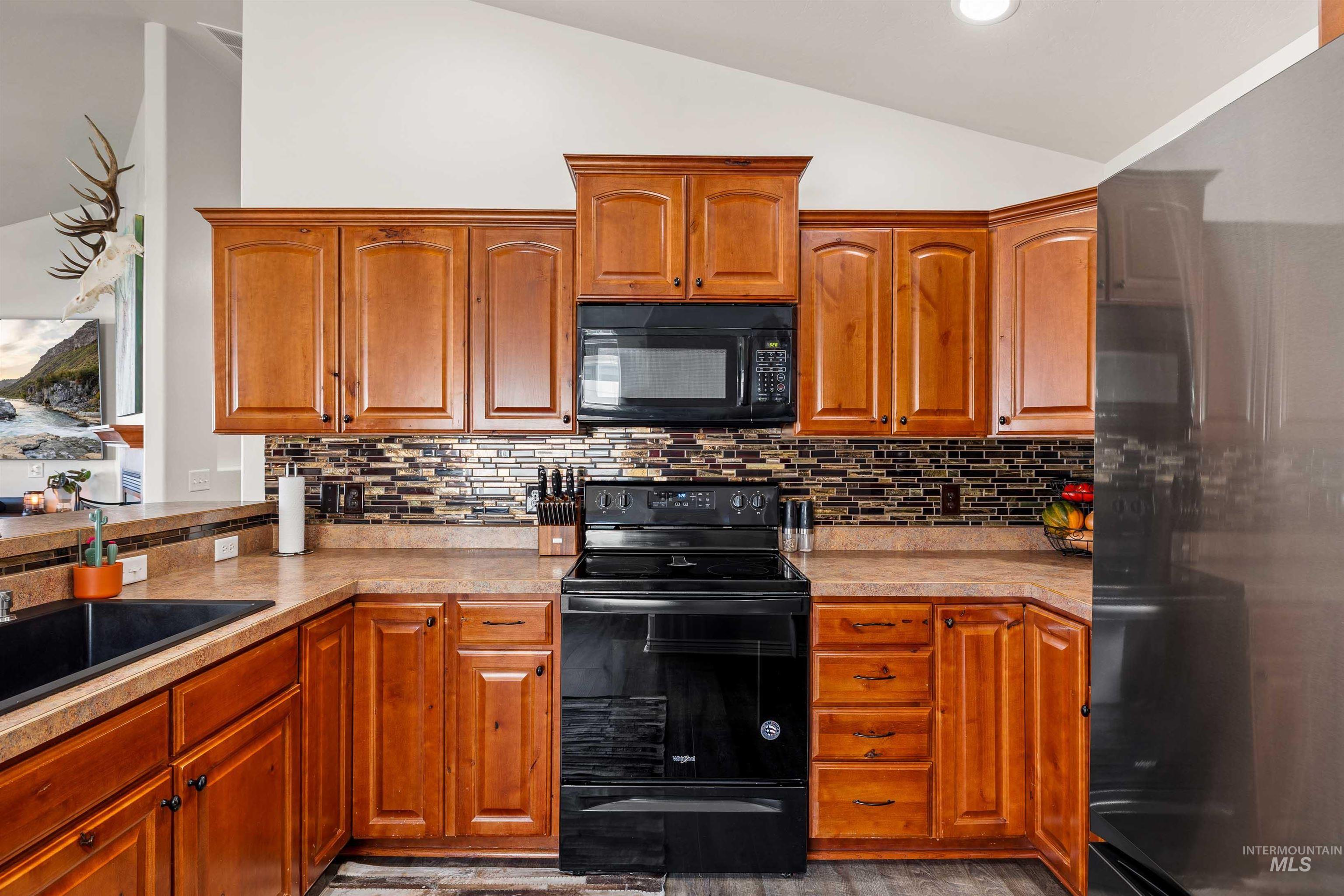 964 Borah Ave W, Twin Falls, Idaho 83301-5765, 3 Bedrooms, 2 Bathrooms, Residential For Sale, Price $420,000, 98975481