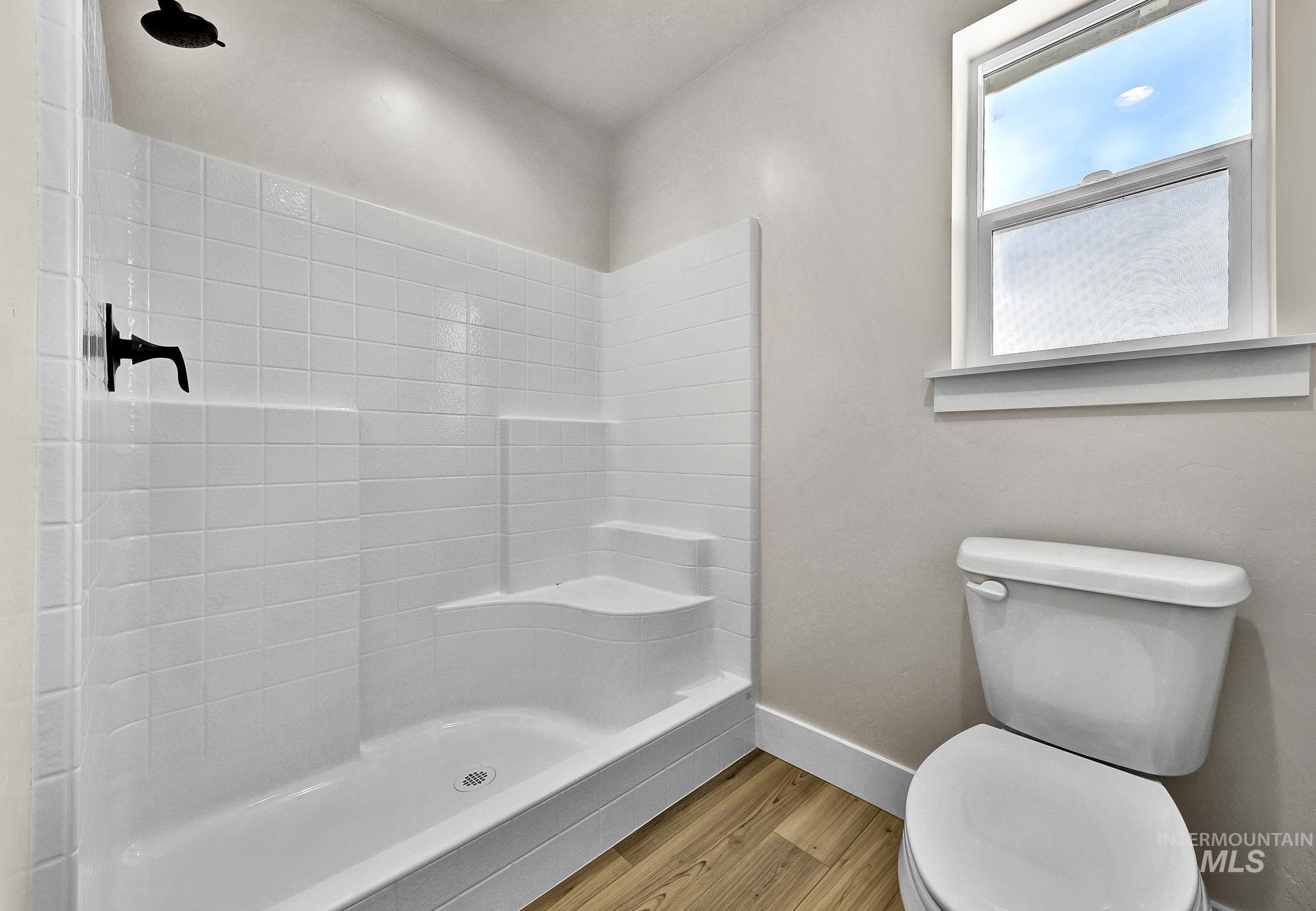 2910 Nieve Lane, Caldwell, Idaho 83605, 3 Bedrooms, 2.5 Bathrooms, Residential For Sale, Price $345,000,MLS 98975482