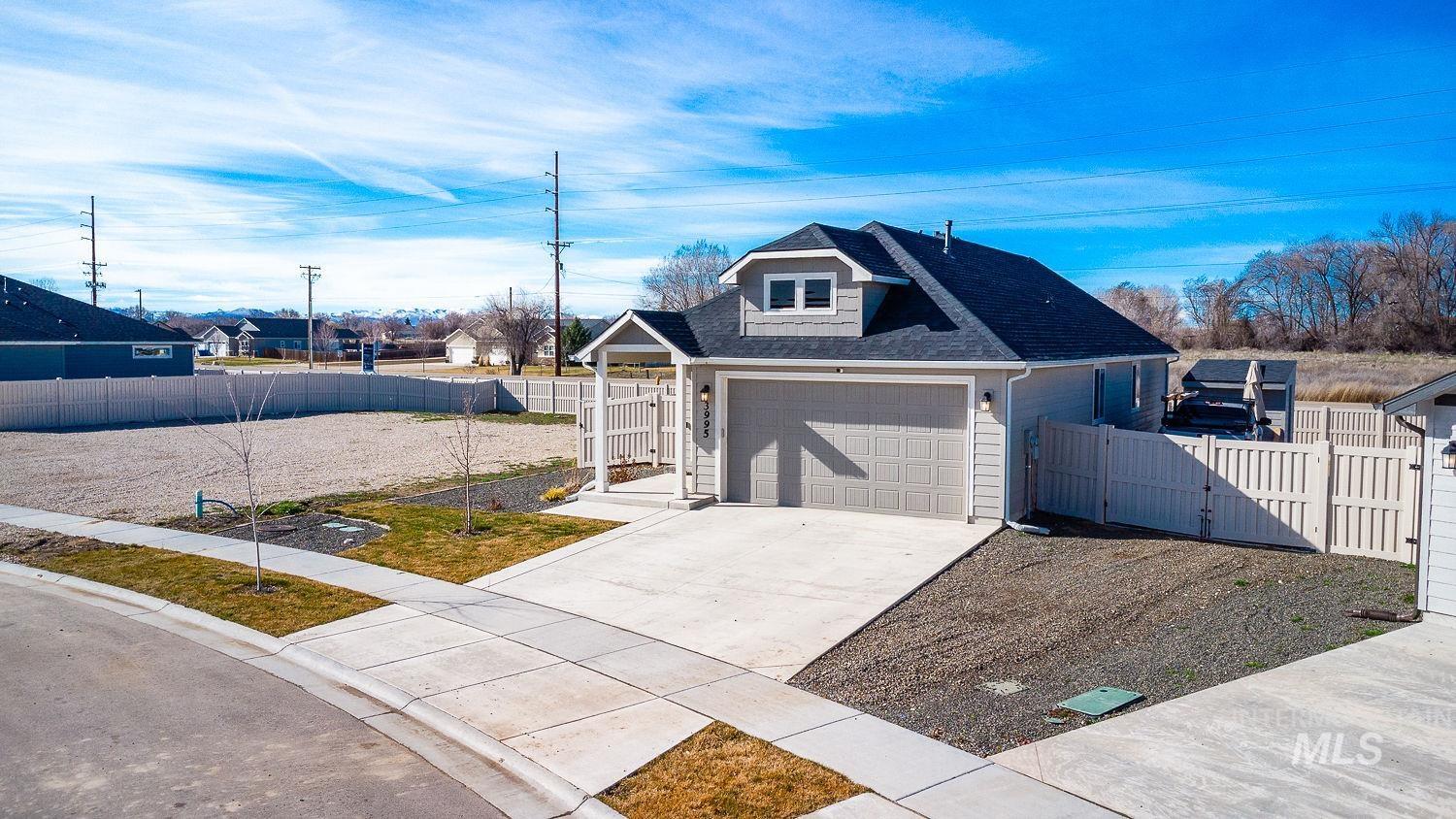 3995 S Quilt Ave, Nampa, Idaho 83687, 3 Bedrooms, 2 Bathrooms, Residential For Sale, Price $385,000, 98975484