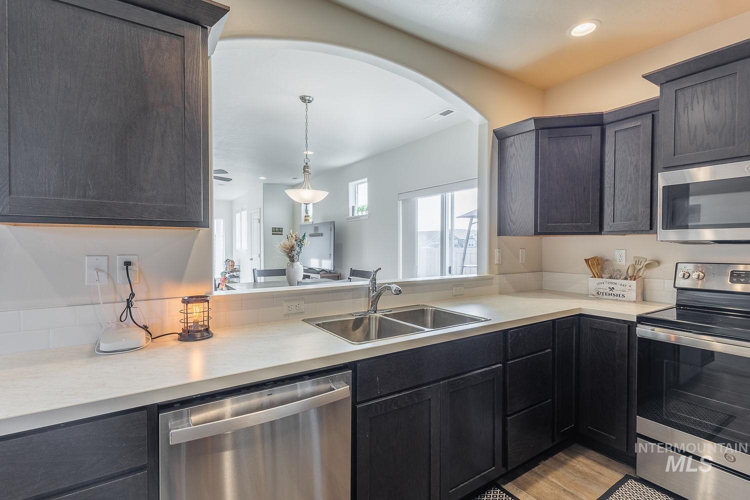 3995 S Quilt Ave, Nampa, Idaho 83687, 3 Bedrooms, 2 Bathrooms, Residential For Sale, Price $385,000, 98975484