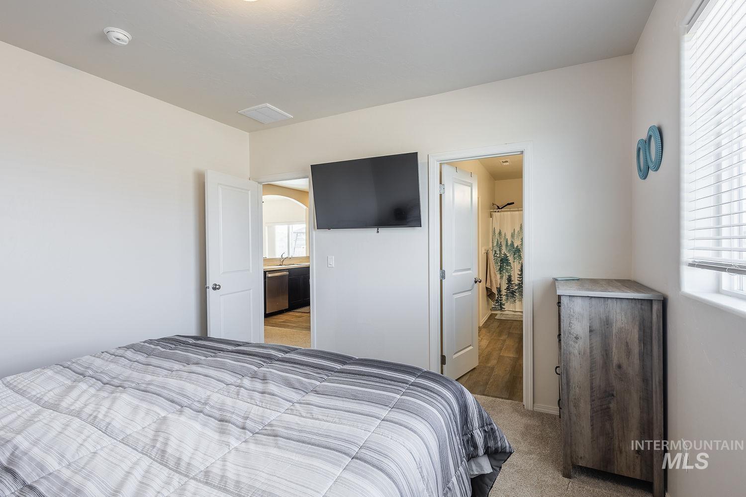 3995 S Quilt Ave, Nampa, Idaho 83687, 3 Bedrooms, 2 Bathrooms, Residential For Sale, Price $385,000, 98975484