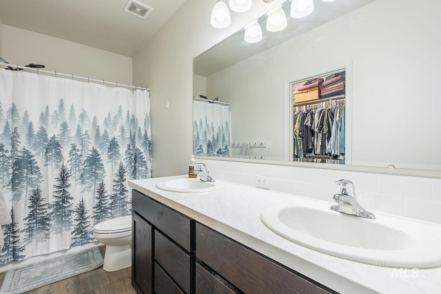 3995 S Quilt Ave, Nampa, Idaho 83687, 3 Bedrooms, 2 Bathrooms, Residential For Sale, Price $385,000, 98975484