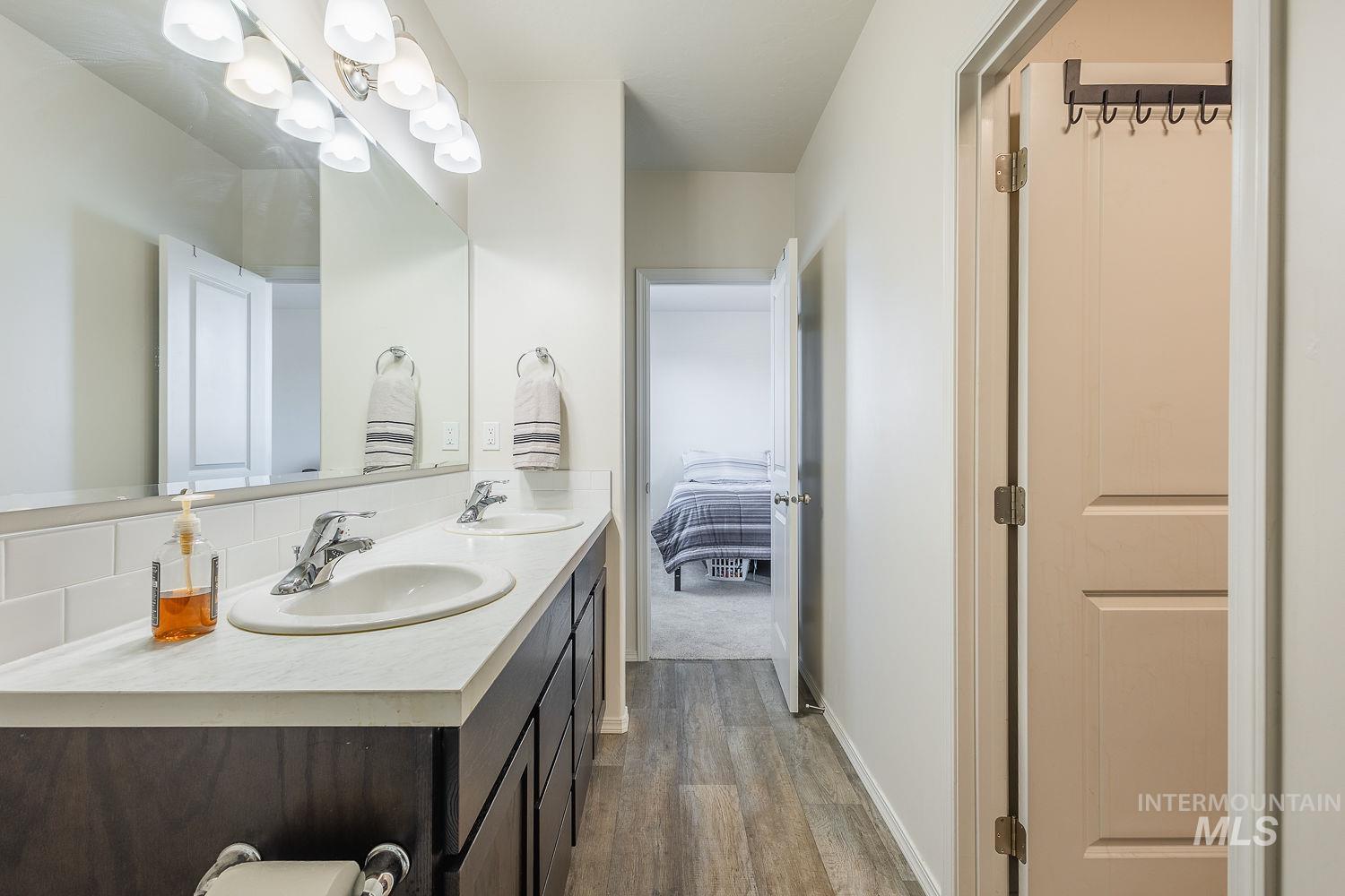 3995 S Quilt Ave, Nampa, Idaho 83687, 3 Bedrooms, 2 Bathrooms, Residential For Sale, Price $385,000, 98975484