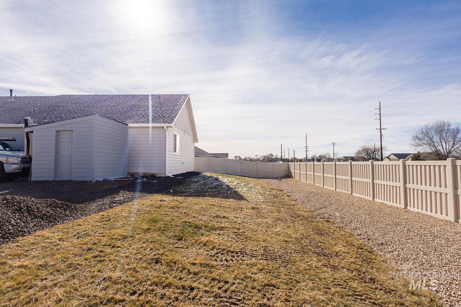 3995 S Quilt Ave, Nampa, Idaho 83687, 3 Bedrooms, 2 Bathrooms, Residential For Sale, Price $385,000, 98975484