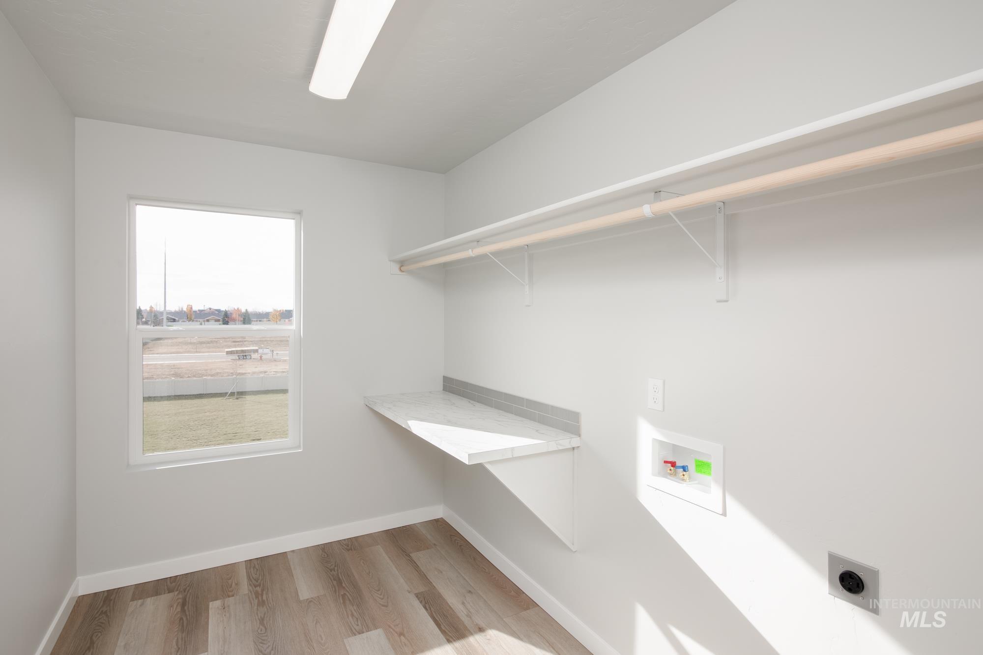 6780 W Redwood Creek Dr, Meridian, Idaho 83646, 3 Bedrooms, 2.5 Bathrooms, Residential For Sale, Price $469,990, 98975485