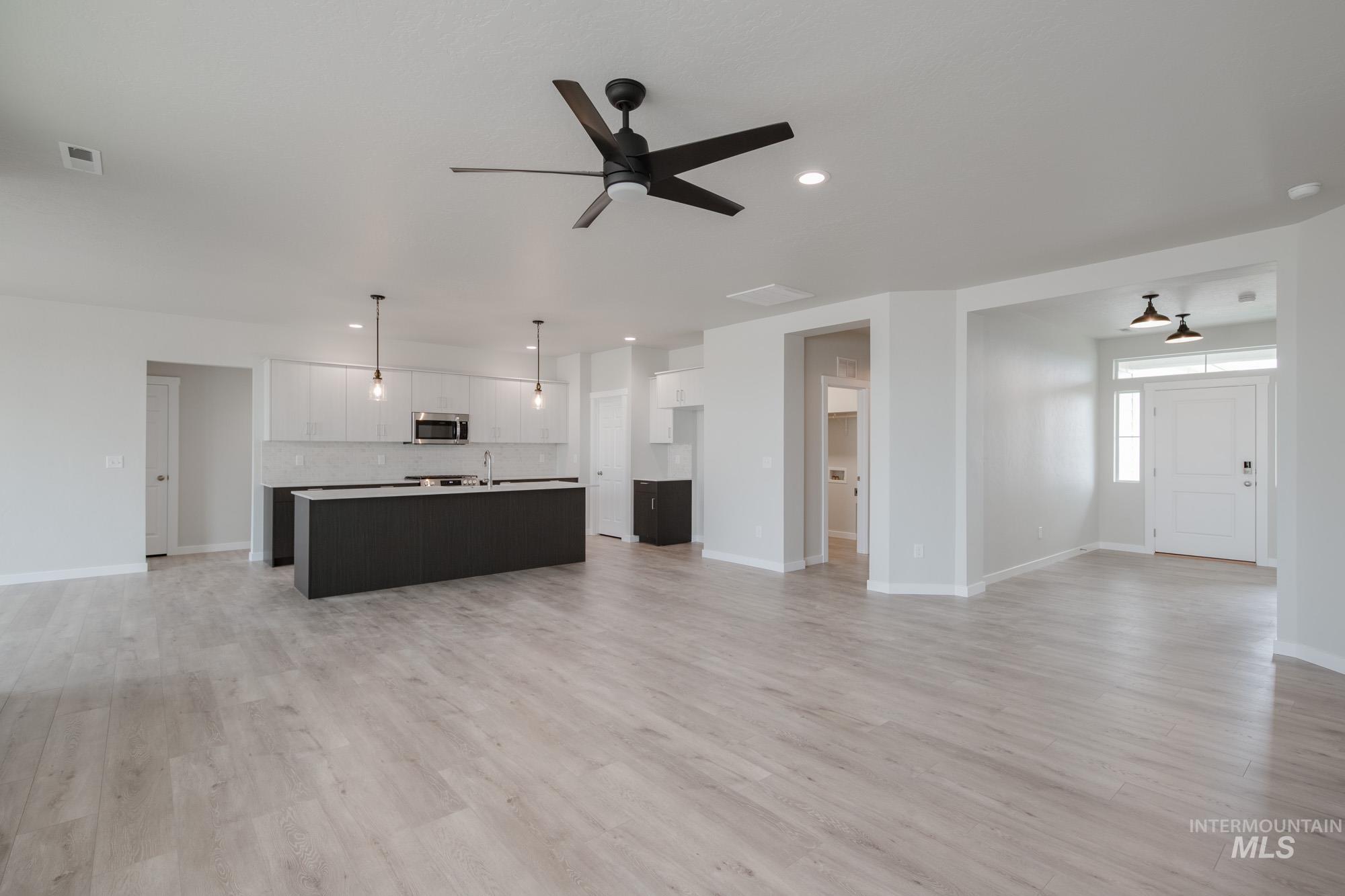 17662 N Boone Peak Ave, Nampa, Idaho 83687, 4 Bedrooms, 2 Bathrooms, Residential For Sale, Price $554,990, 98975487