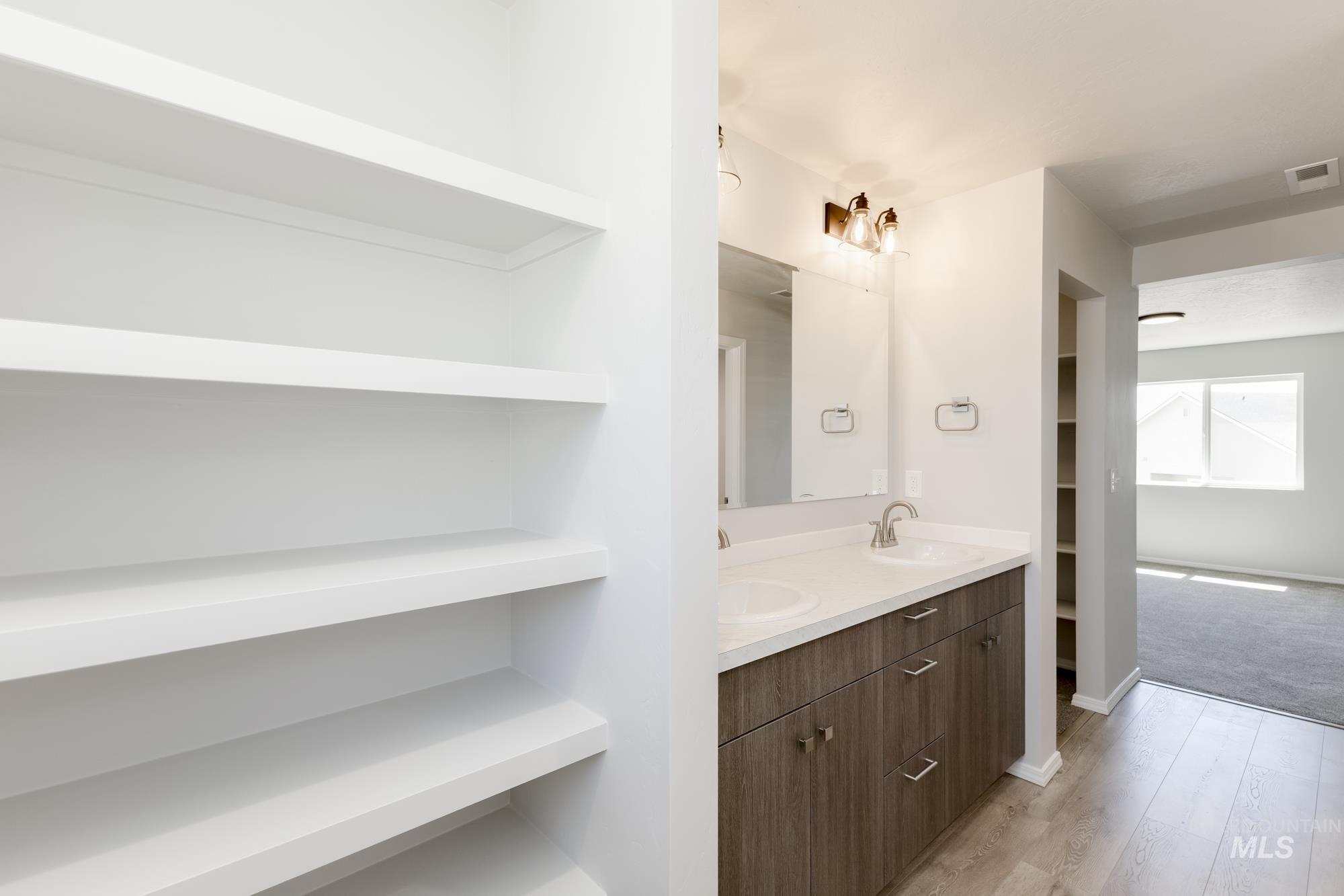 17777 N Hugh Glass Way, Nampa, Idaho 83687, 4 Bedrooms, 2.5 Bathrooms, Residential For Sale, Price $464,990, 98975489