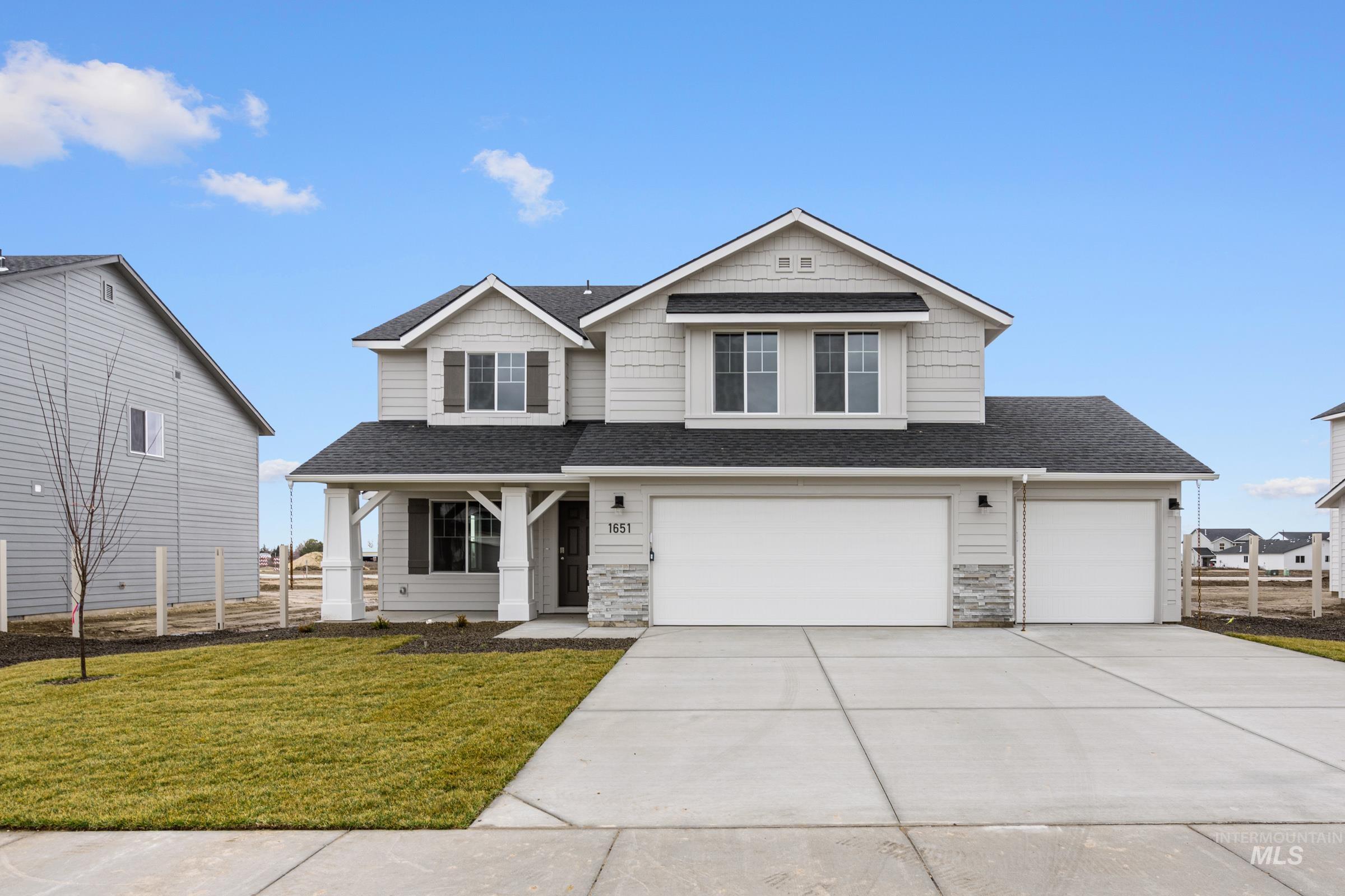 1651 Dyer St, Middleton, Idaho 83644, 5 Bedrooms, 2.5 Bathrooms, Residential For Sale, Price $549,990,MLS 98975490