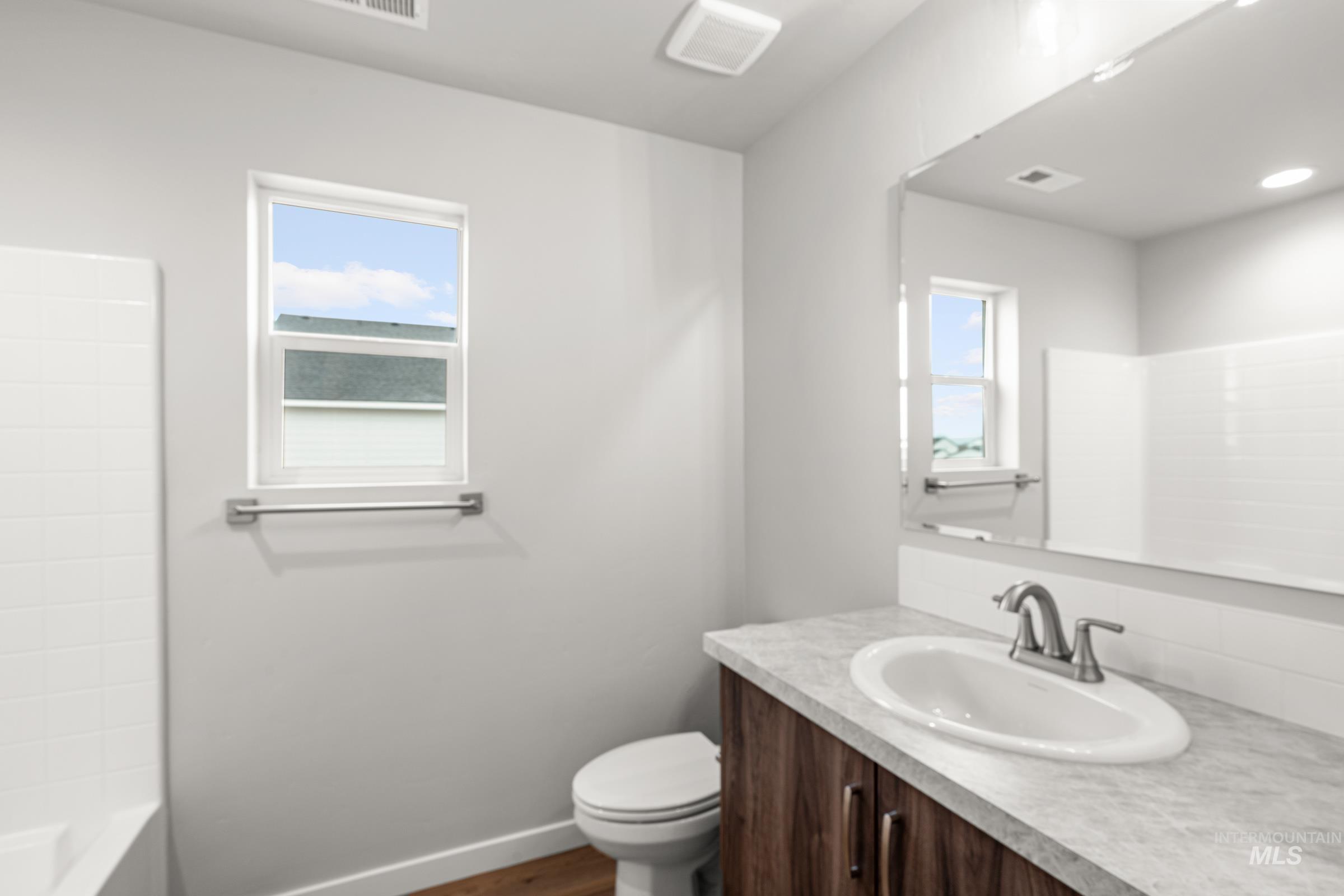 1651 Dyer St, Middleton, Idaho 83644, 5 Bedrooms, 2.5 Bathrooms, Residential For Sale, Price $549,990,MLS 98975490