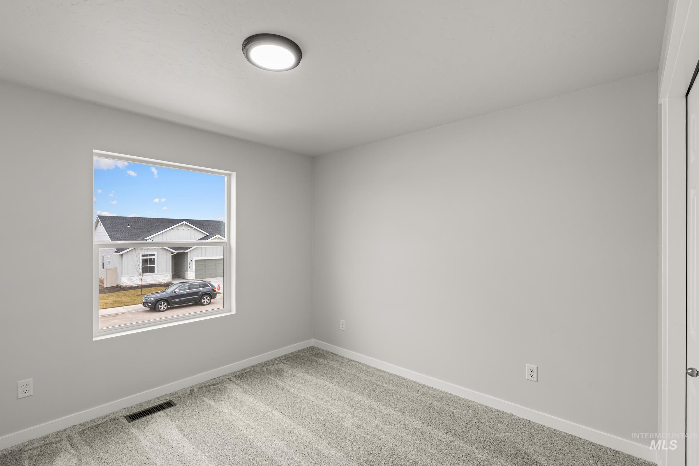 1669 Dyer St, Middleton, Idaho 83644, 5 Bedrooms, 3 Bathrooms, Residential For Sale, Price $539,990,MLS 98975491