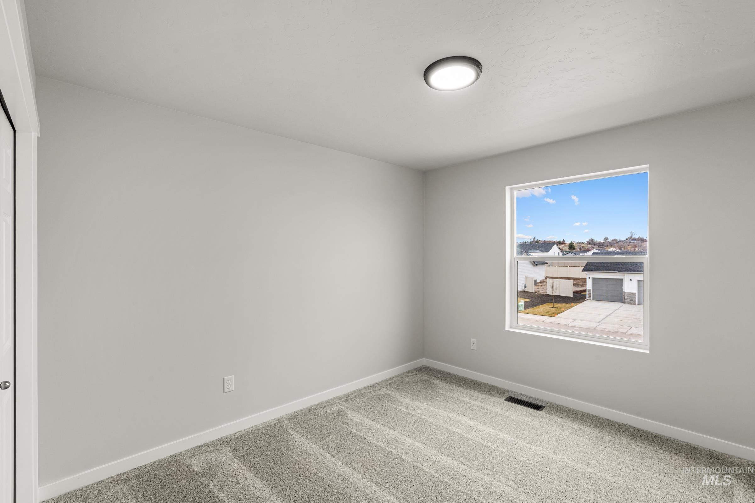 1669 Dyer St, Middleton, Idaho 83644, 5 Bedrooms, 3 Bathrooms, Residential For Sale, Price $539,990,MLS 98975491