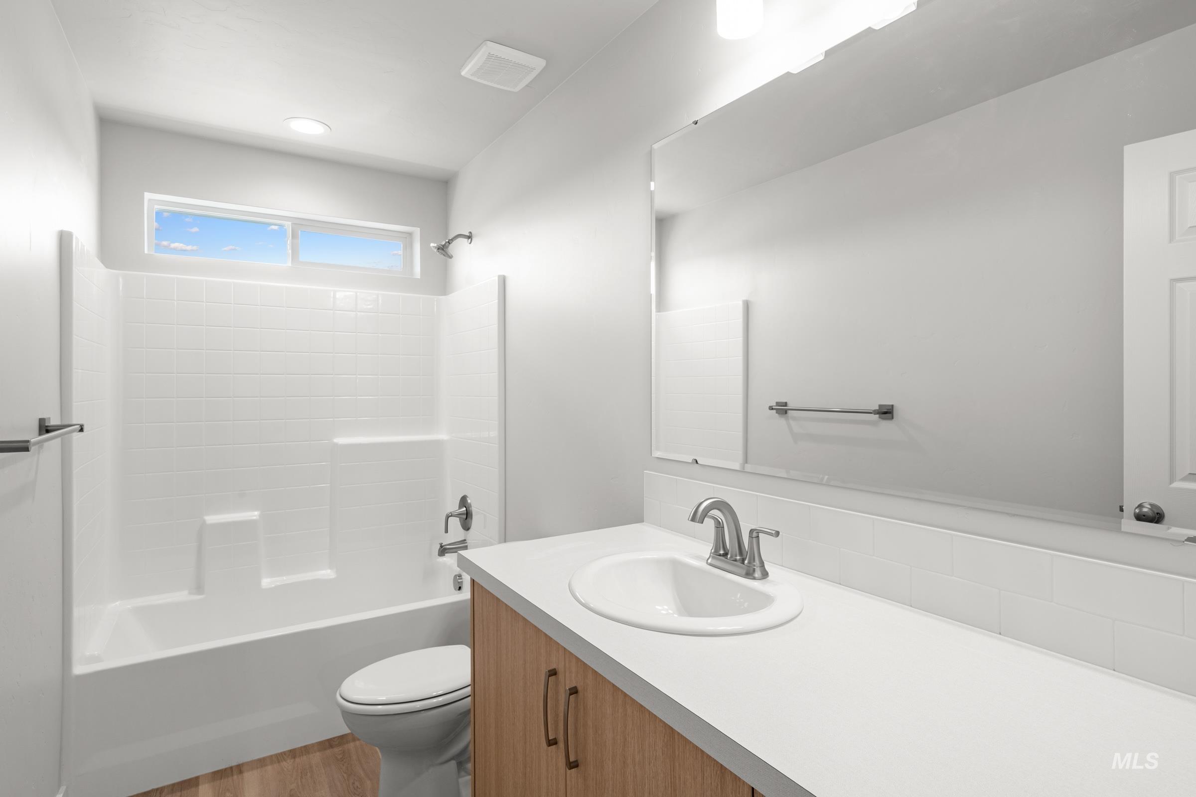 1687 Dyer St, Middleton, Idaho 83644, 4 Bedrooms, 2.5 Bathrooms, Residential For Sale, Price $519,990, 98975492