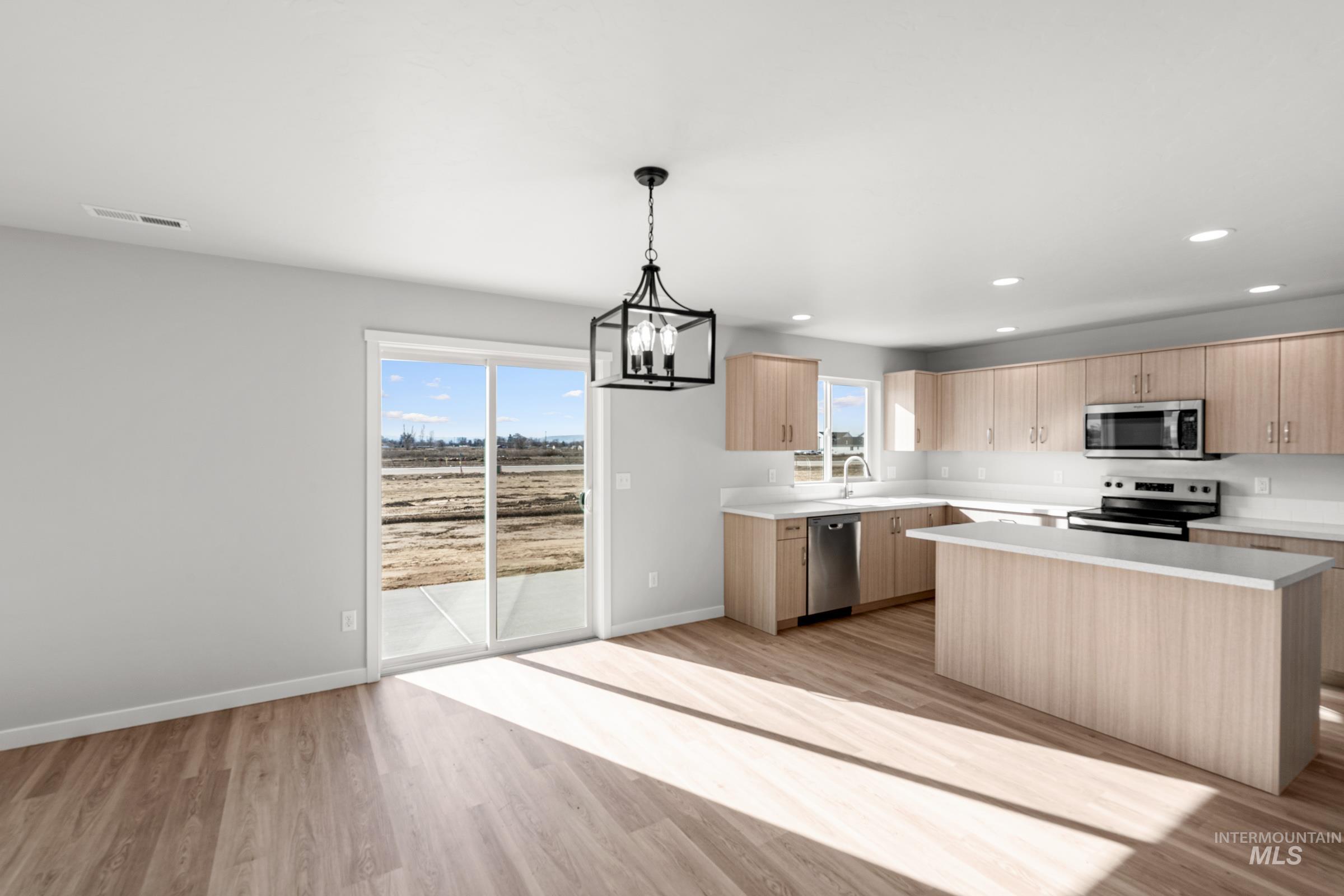 1687 Dyer St, Middleton, Idaho 83644, 4 Bedrooms, 2.5 Bathrooms, Residential For Sale, Price $519,990, 98975492