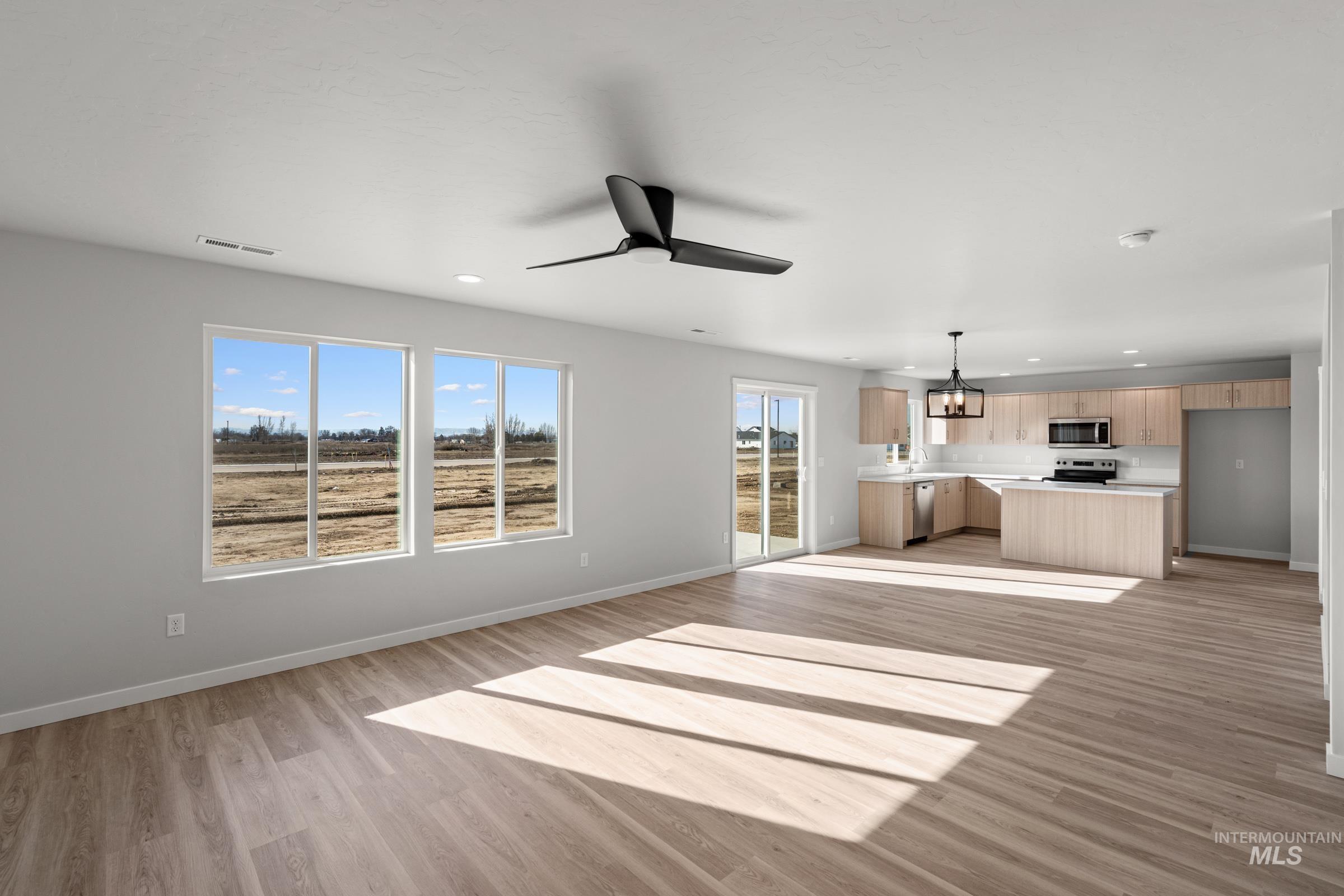 1687 Dyer St, Middleton, Idaho 83644, 4 Bedrooms, 2.5 Bathrooms, Residential For Sale, Price $519,990, 98975492