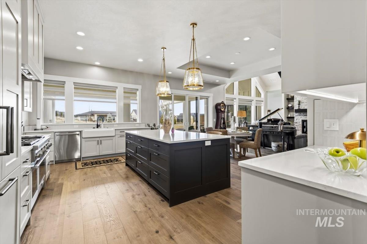 11329 N Elk Ridge Way, Boise, Idaho 83714, 3 Bedrooms, 3.5 Bathrooms, Residential For Sale, Price $1,668,000,MLS 98975493