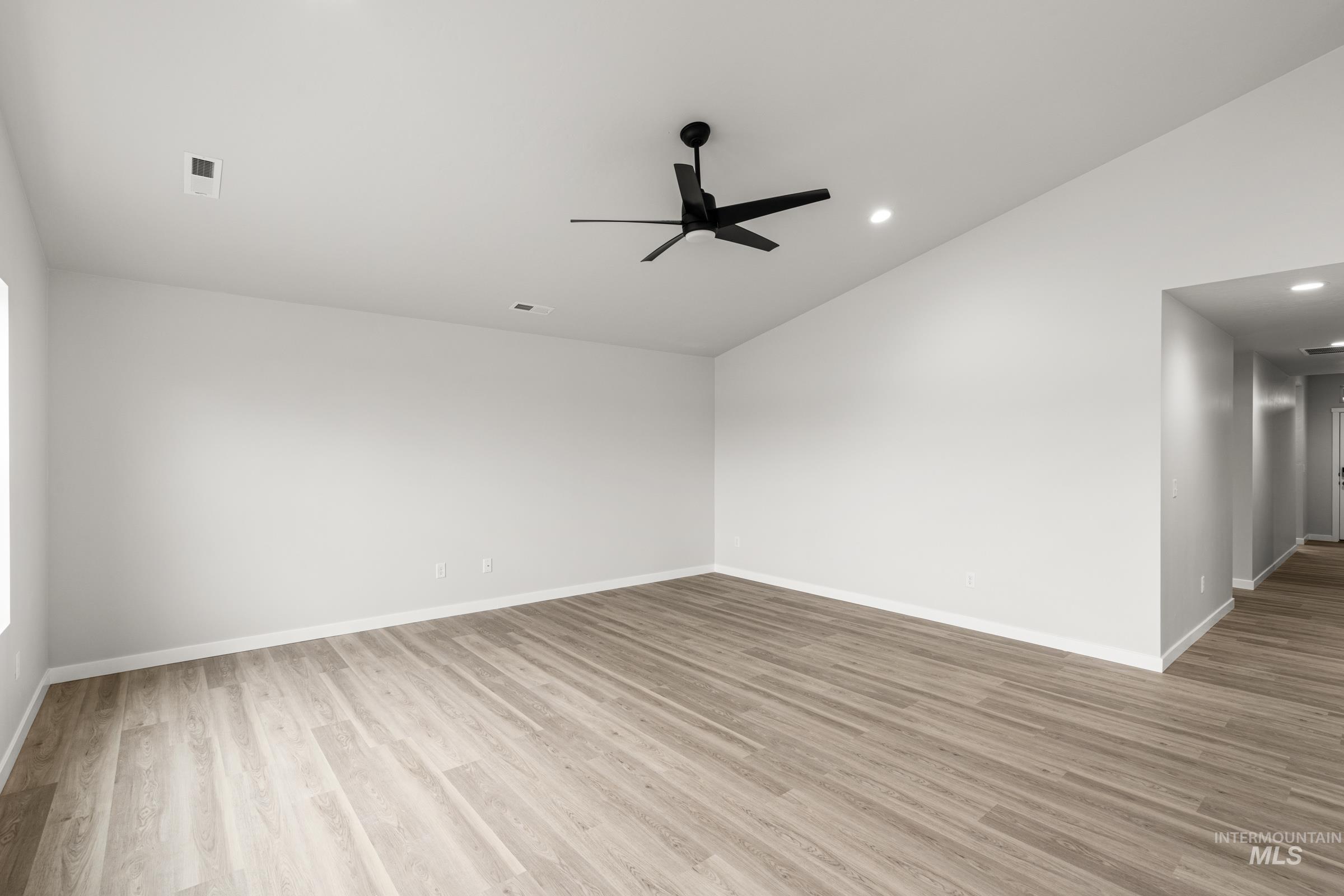 511 Hamlow Ave, Middleton, Idaho 83644, 4 Bedrooms, 2 Bathrooms, Residential For Sale, Price $464,990,MLS 98975494