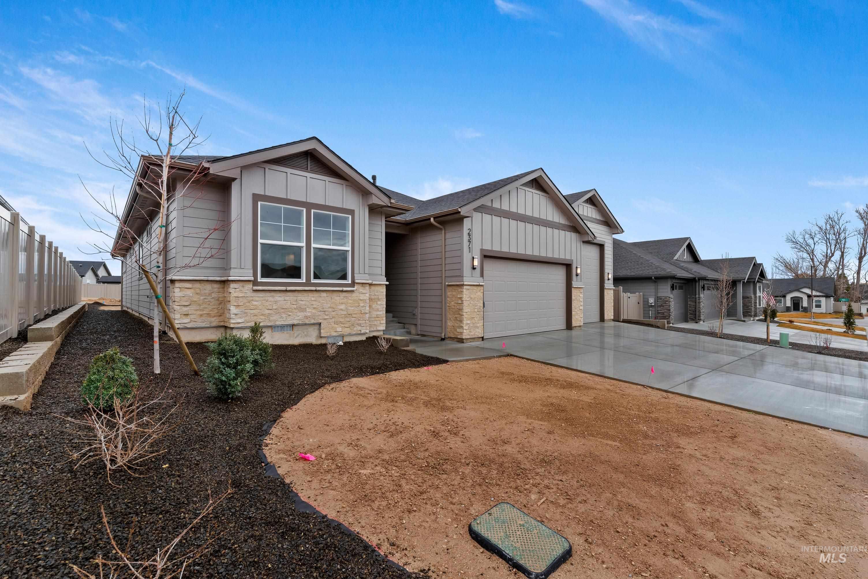 2371 S Hurd Ave., Nampa, Idaho 83686, 3 Bedrooms, 2 Bathrooms, Residential For Sale, Price $602,900,MLS 98975495