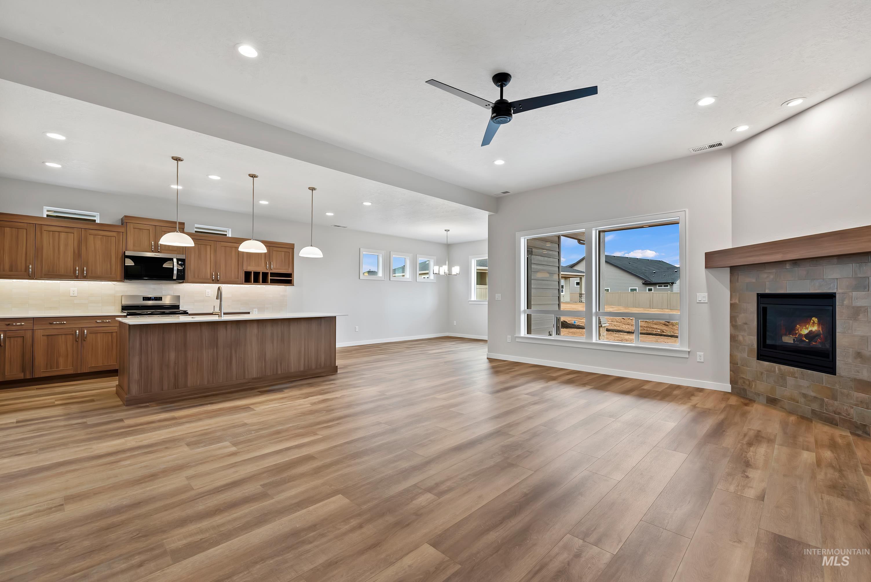 2371 S Hurd Ave., Nampa, Idaho 83686, 3 Bedrooms, 2 Bathrooms, Residential For Sale, Price $602,900,MLS 98975495