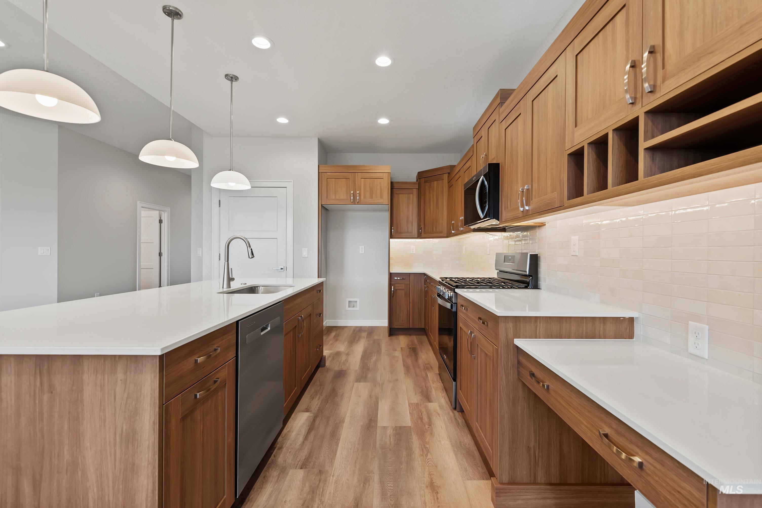 2371 S Hurd Ave., Nampa, Idaho 83686, 3 Bedrooms, 2 Bathrooms, Residential For Sale, Price $602,900,MLS 98975495