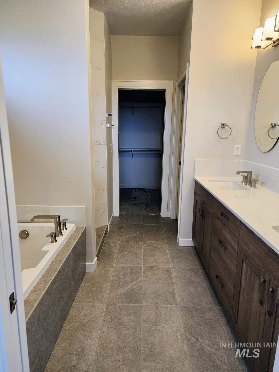 2371 S Hurd Ave., Nampa, Idaho 83686, 3 Bedrooms, 2 Bathrooms, Residential For Sale, Price $602,900,MLS 98975495