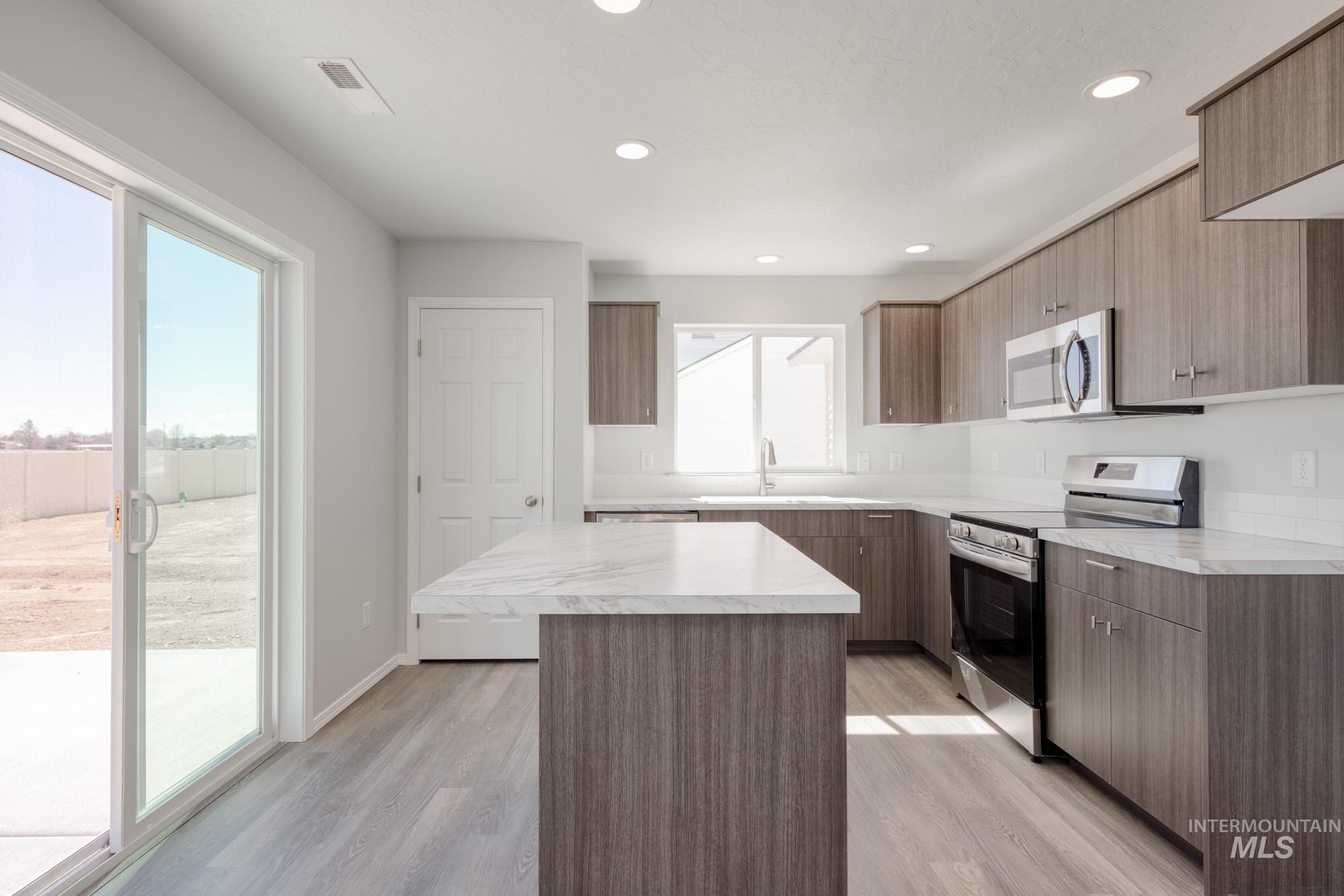 503 Hamlow Ave, Middleton, Idaho 83644, 4 Bedrooms, 2.5 Bathrooms, Residential For Sale, Price $454,990,MLS 98975496