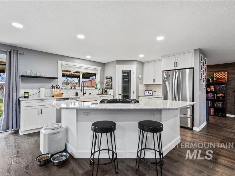 8931 Brynwood Drive, Boise, Idaho 83704, 3 Bedrooms, 2 Bathrooms, Residential For Sale, Price $439,900, 98975497