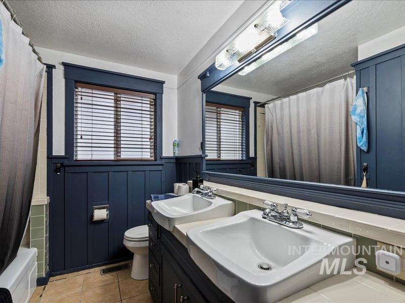 8931 Brynwood Drive, Boise, Idaho 83704, 3 Bedrooms, 2 Bathrooms, Residential For Sale, Price $439,900, 98975497