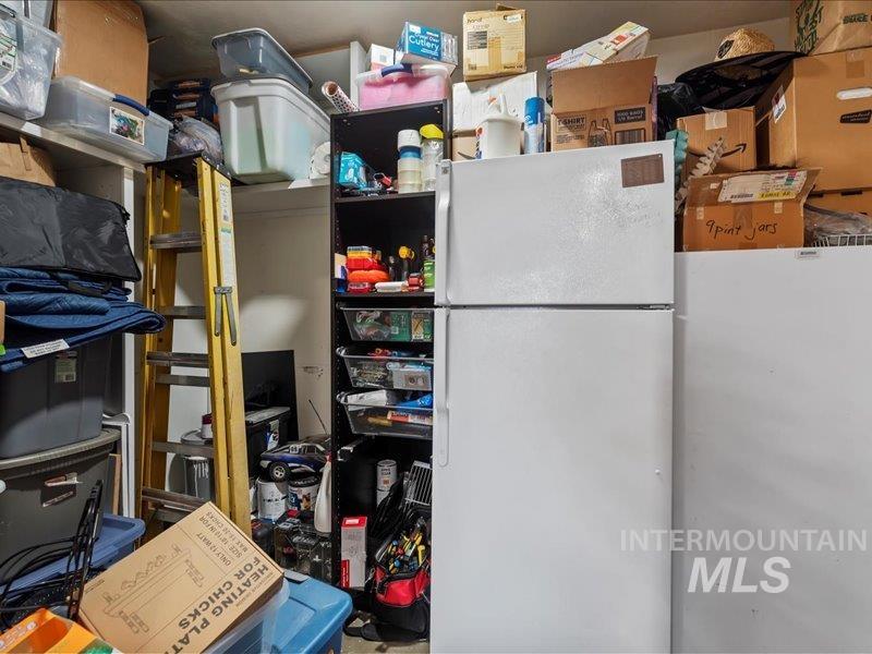 8931 Brynwood Drive, Boise, Idaho 83704, 3 Bedrooms, 2 Bathrooms, Residential For Sale, Price $439,900, 98975497