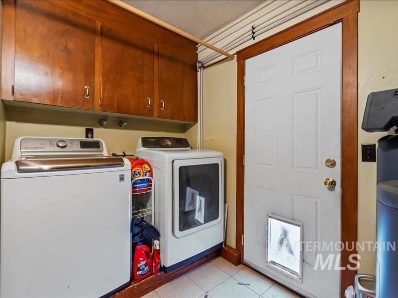 8931 Brynwood Drive, Boise, Idaho 83704, 3 Bedrooms, 2 Bathrooms, Residential For Sale, Price $439,900, 98975497