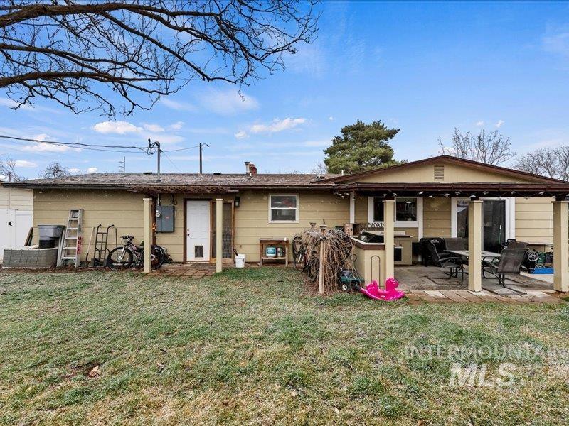 8931 Brynwood Drive, Boise, Idaho 83704, 3 Bedrooms, 2 Bathrooms, Residential For Sale, Price $439,900, 98975497