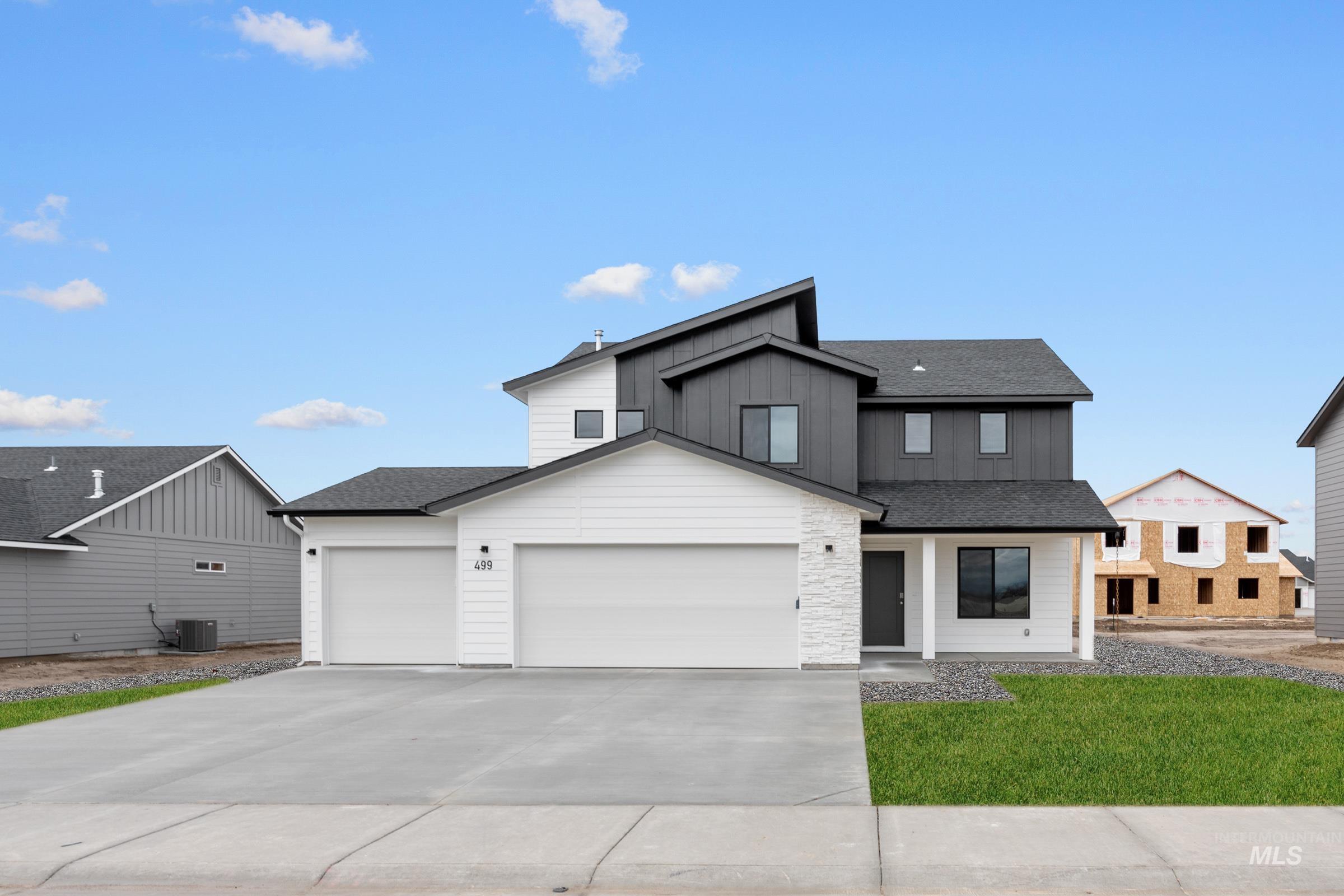 499 Hamlow Ave, Middleton, Idaho 83644, 4 Bedrooms, 2.5 Bathrooms, Residential For Sale, Price $469,990,MLS 98975498