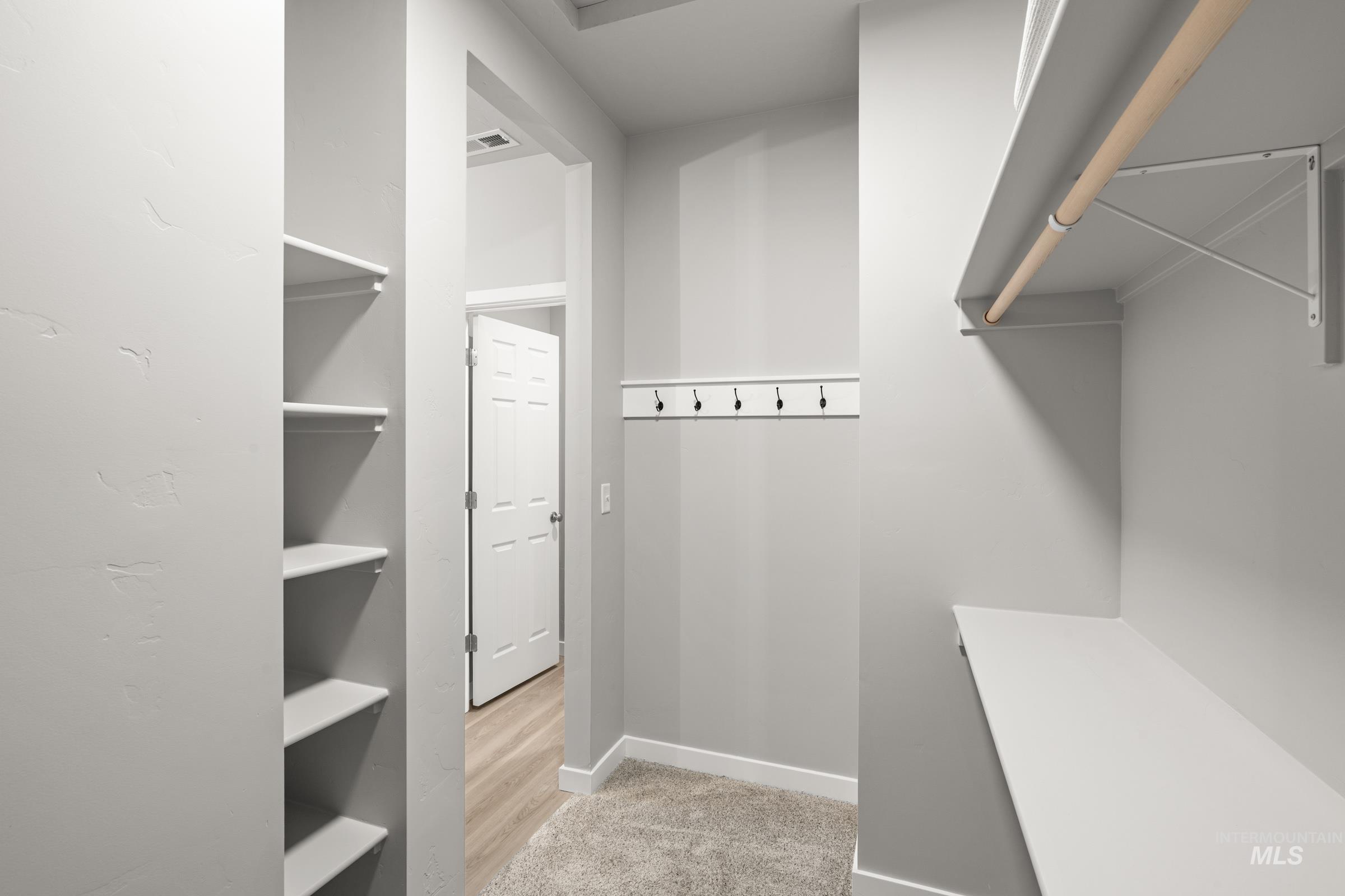 487 Hamlow Ave, Middleton, Idaho 83644, 4 Bedrooms, 2 Bathrooms, Residential For Sale, Price $420,990,MLS 98975500