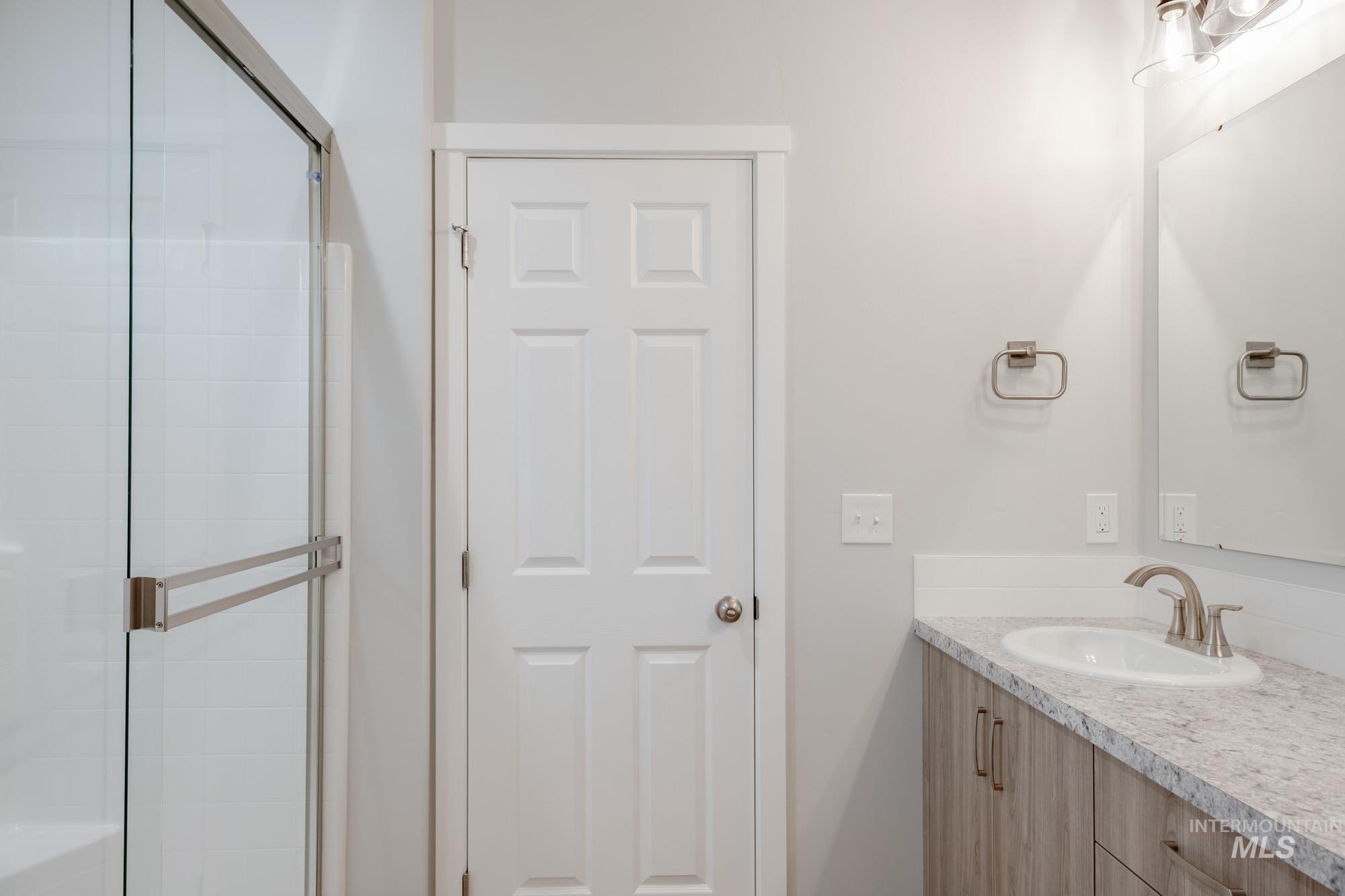 487 Hamlow Ave, Middleton, Idaho 83644, 4 Bedrooms, 2 Bathrooms, Residential For Sale, Price $420,990, 98975500